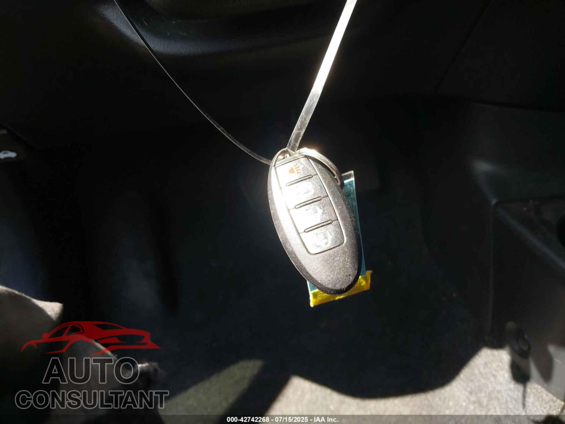 NISSAN VERSA 2019 - 3N1CN7AP3KL869414