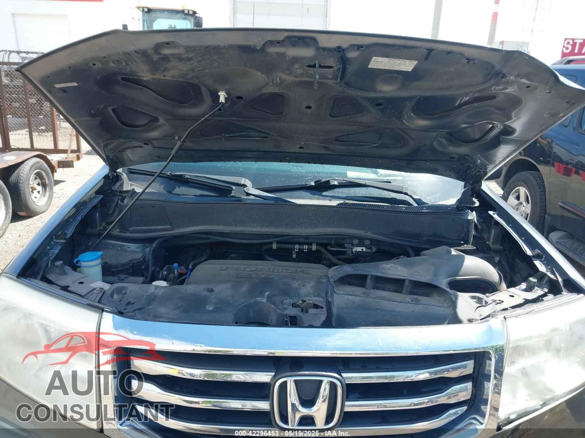 HONDA PILOT 2012 - 5FNYF4H48CB006148