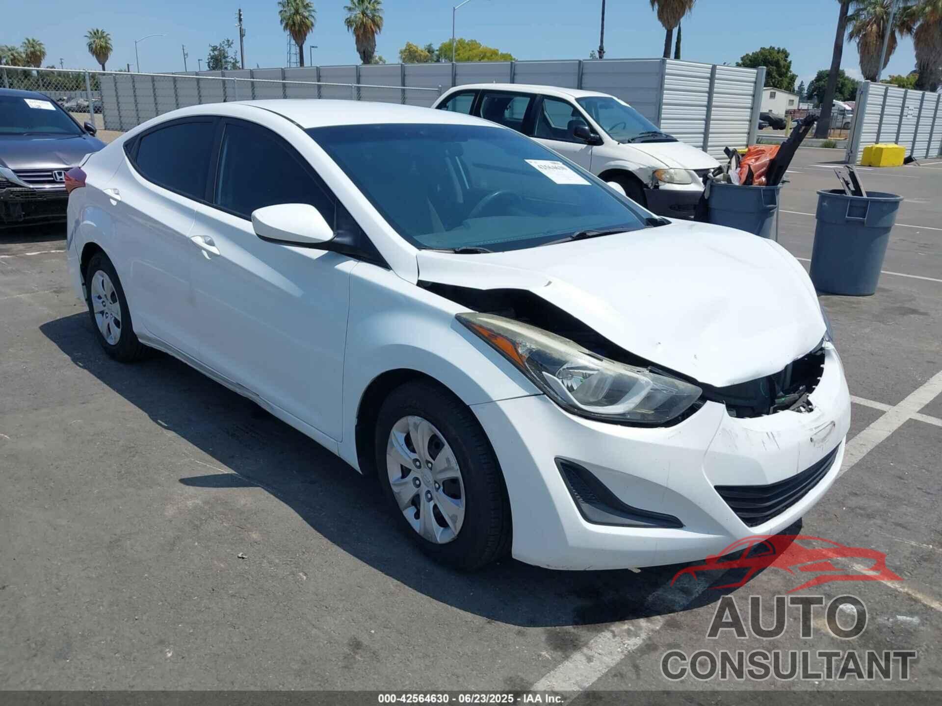 HYUNDAI ELANTRA 2016 - 5NPDH4AE3GH698547
