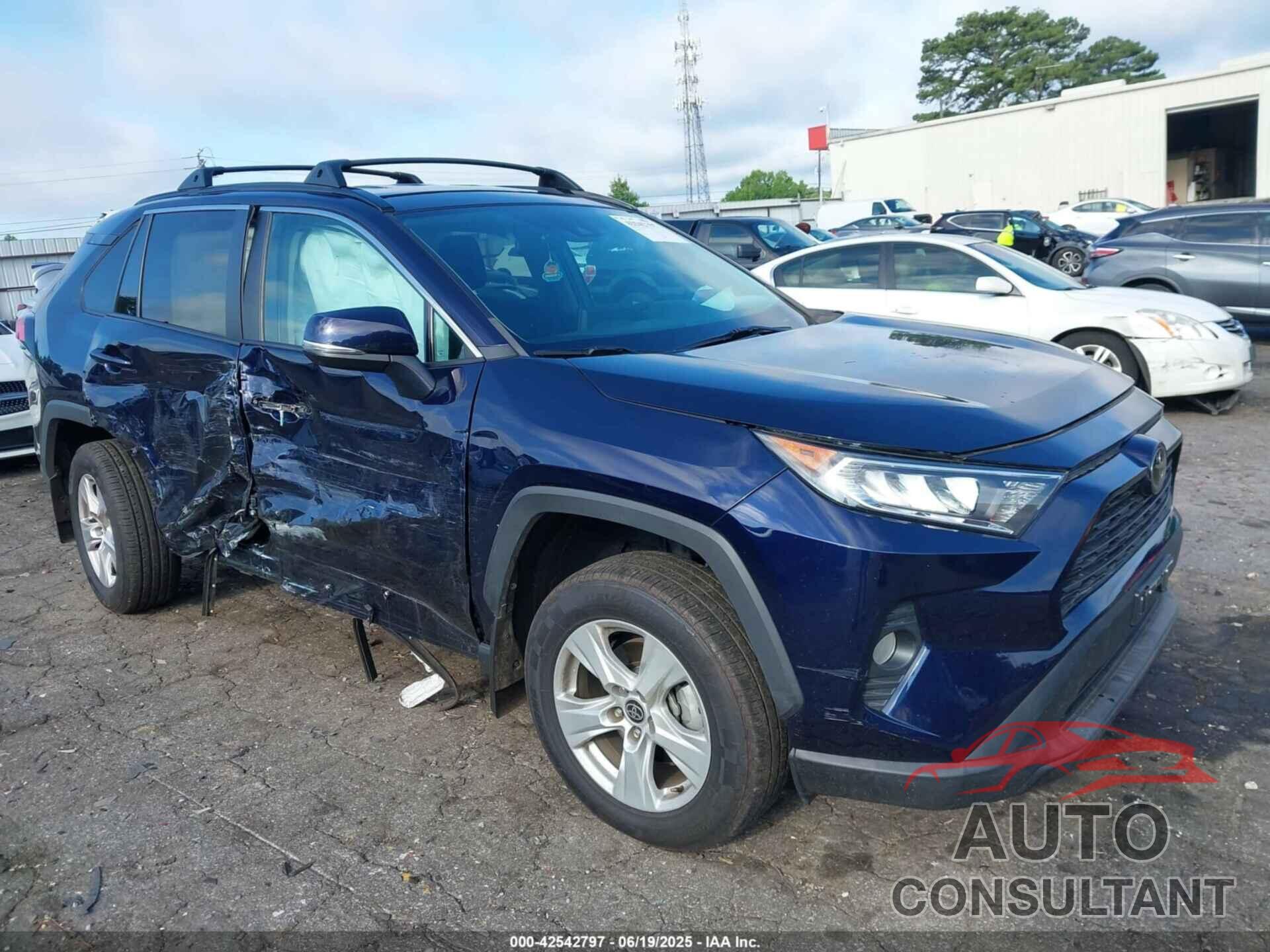 TOYOTA RAV4 2021 - 2T3P1RFV7MW217081
