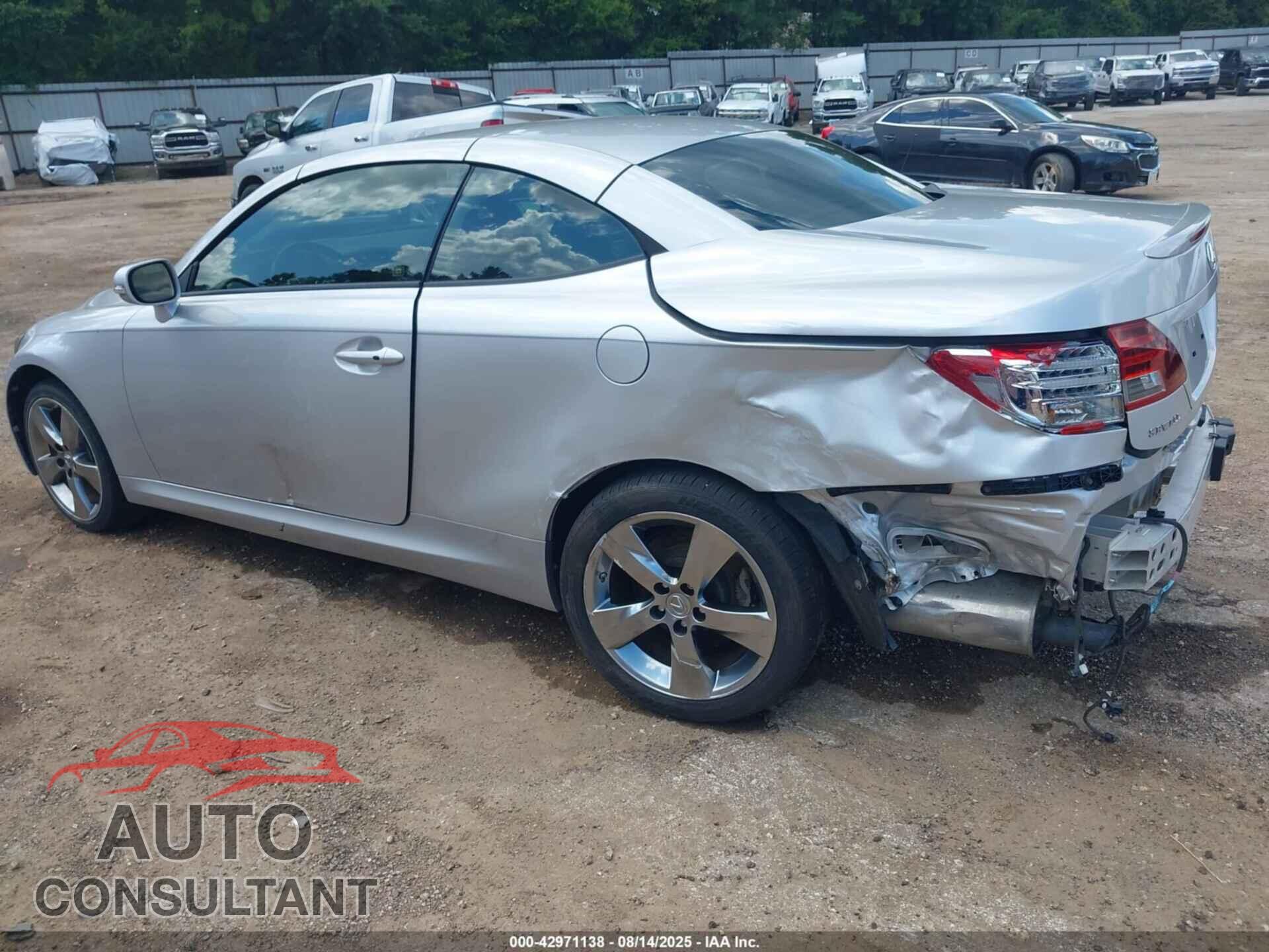LEXUS IS 250C 2011 - JTHFF2C22B2520546