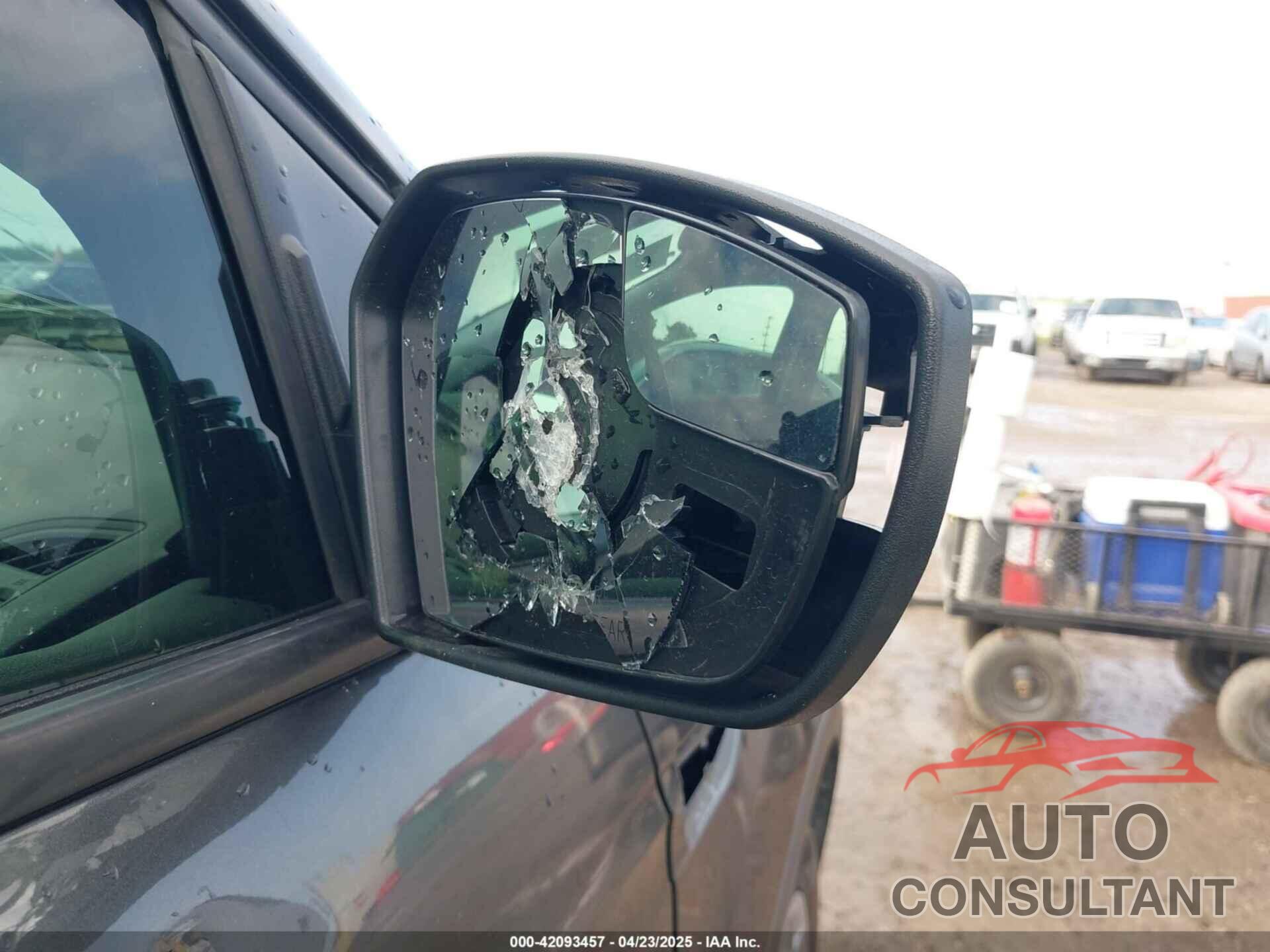 FORD ESCAPE 2017 - 1FMCU0F70HUC24455