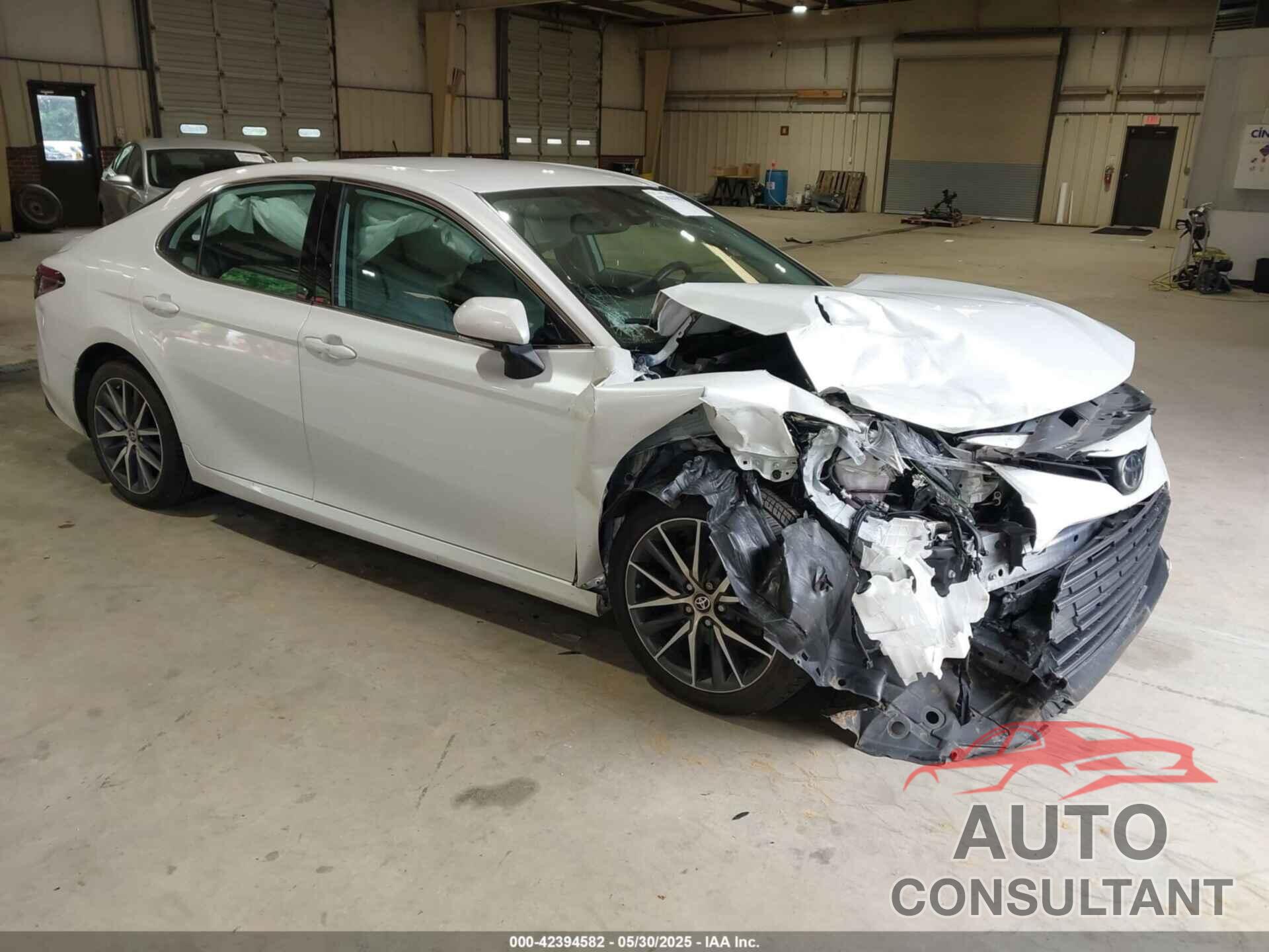 TOYOTA CAMRY 2023 - 4T1F11AK0PU829226