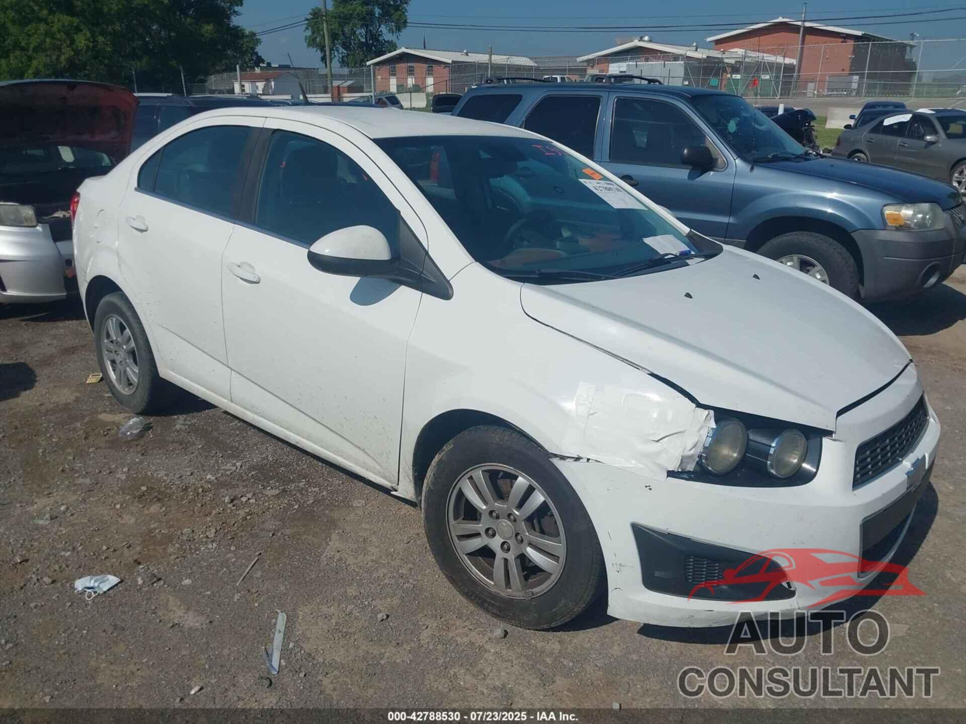 CHEVROLET SONIC 2013 - 1G1JC5SH3D4110995