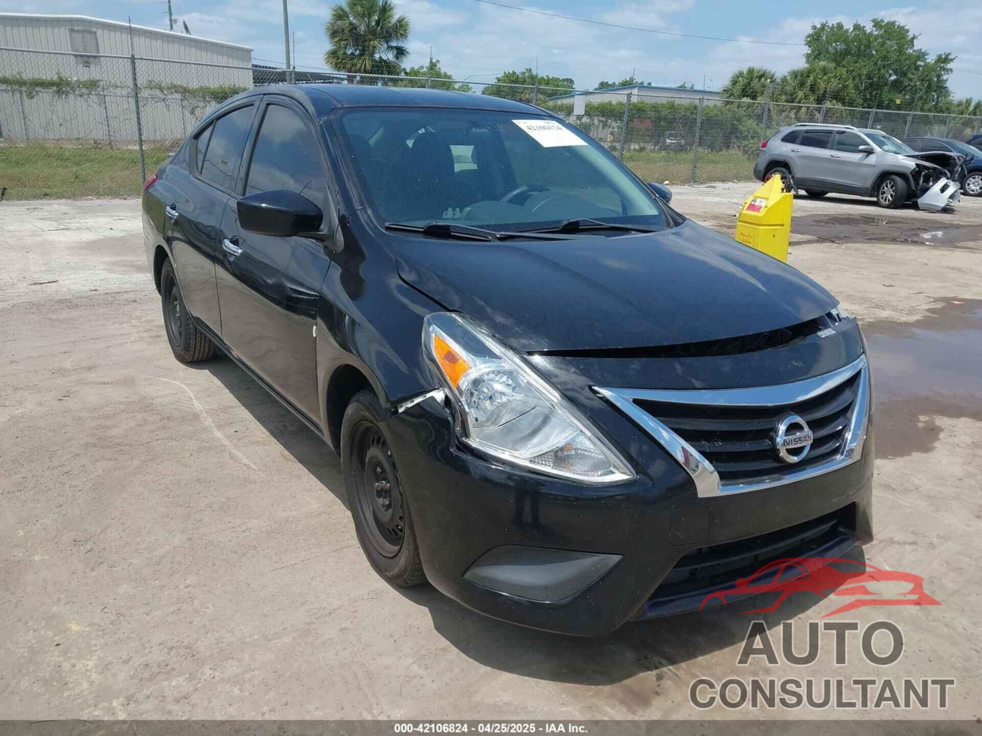 NISSAN VERSA 2019 - 3N1CN7AP4KL817029
