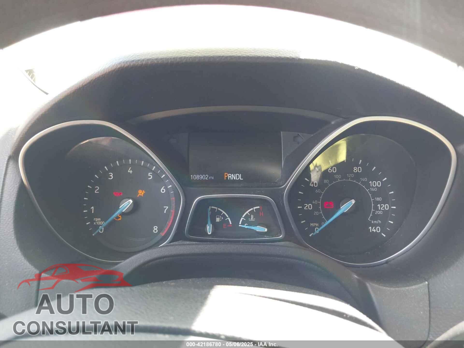 FORD FOCUS 2015 - 1FADP3K29FL277420
