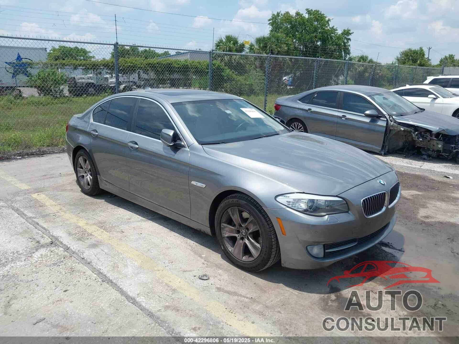 BMW 528I 2013 - WBAXG5C5XDD231711