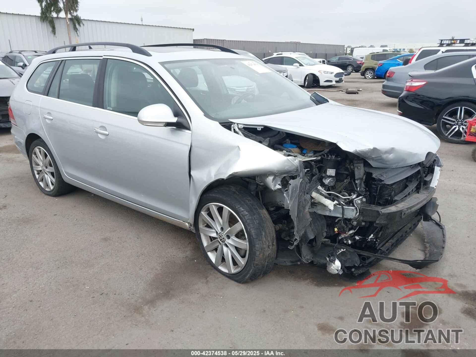 VOLKSWAGEN JETTA SPORTWAGEN 2012 - 3VWPL7AJ5CM713304