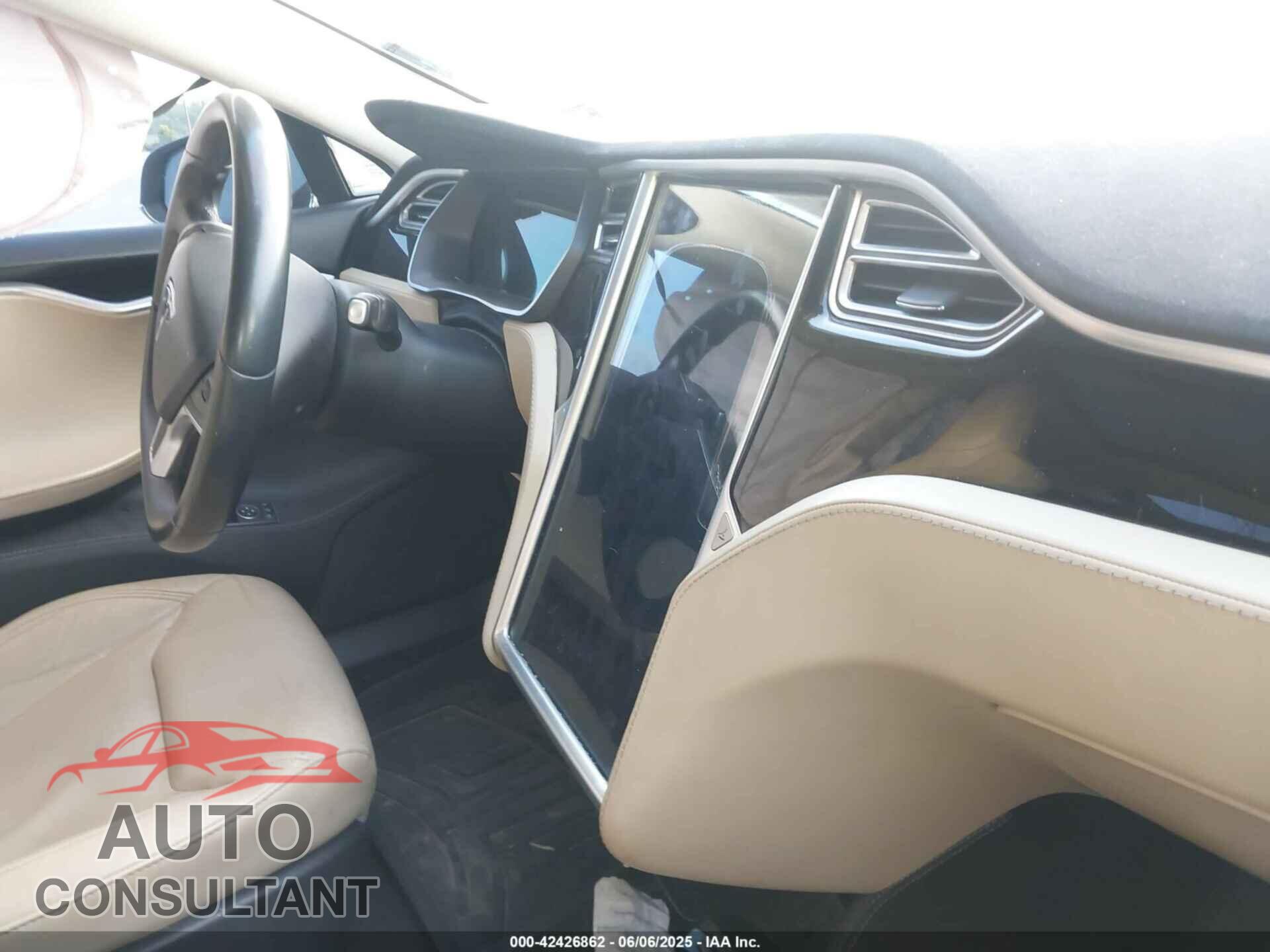 TESLA MODEL S 2015 - 5YJSA1E19FF109094