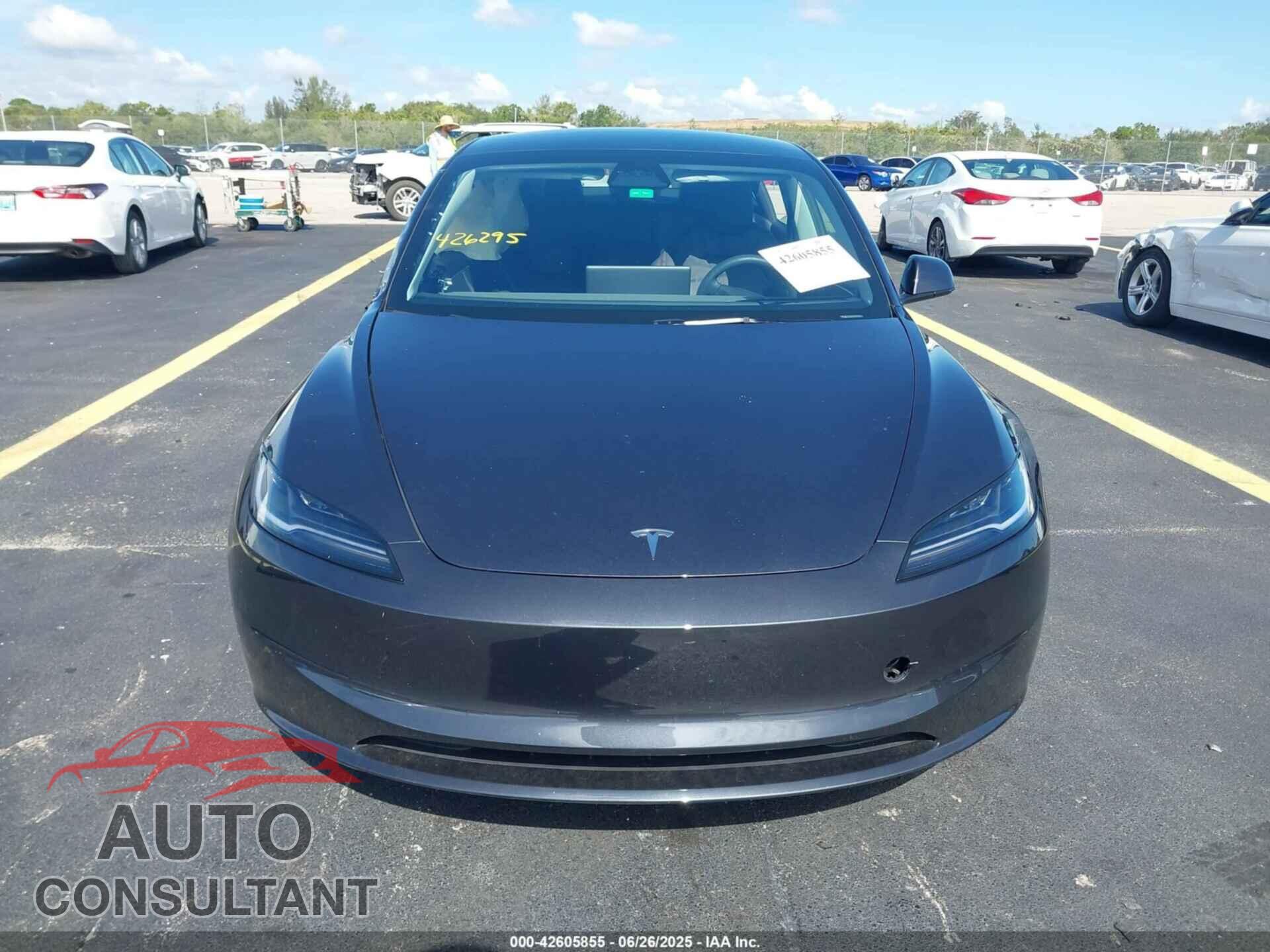 TESLA MODEL 3 2024 - 5YJ3E1EA0RF872022
