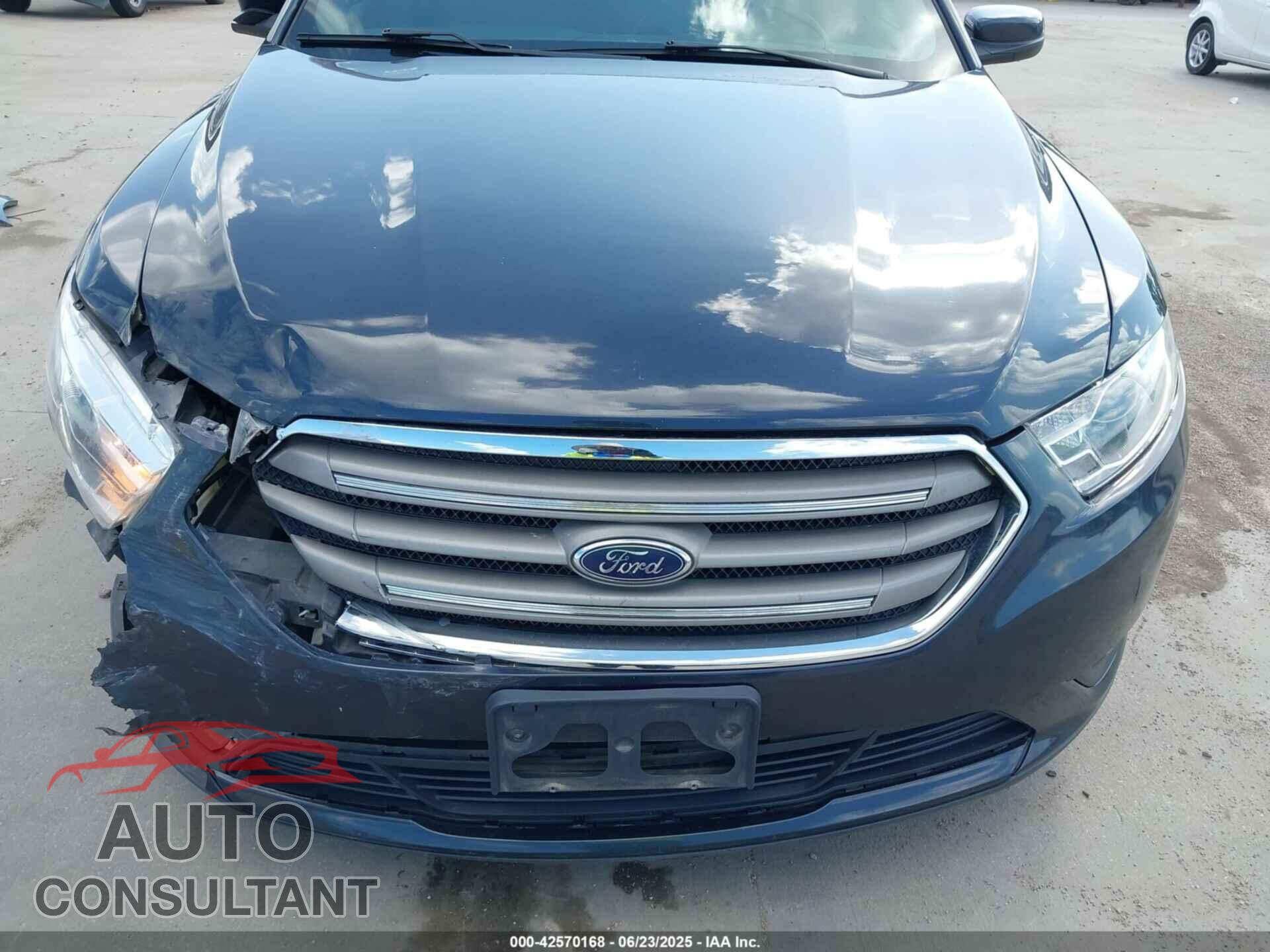 FORD TAURUS 2017 - 1FAHP2E92HG143011