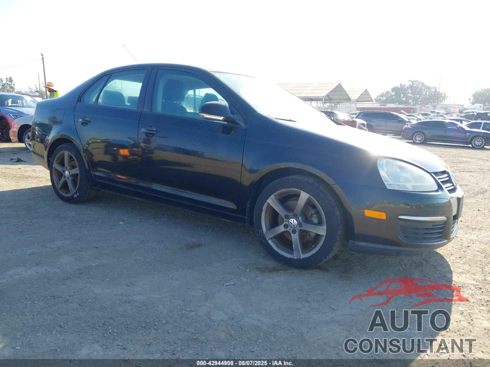 VOLKSWAGEN JETTA 2009 - 3VWJZ71K39M155068