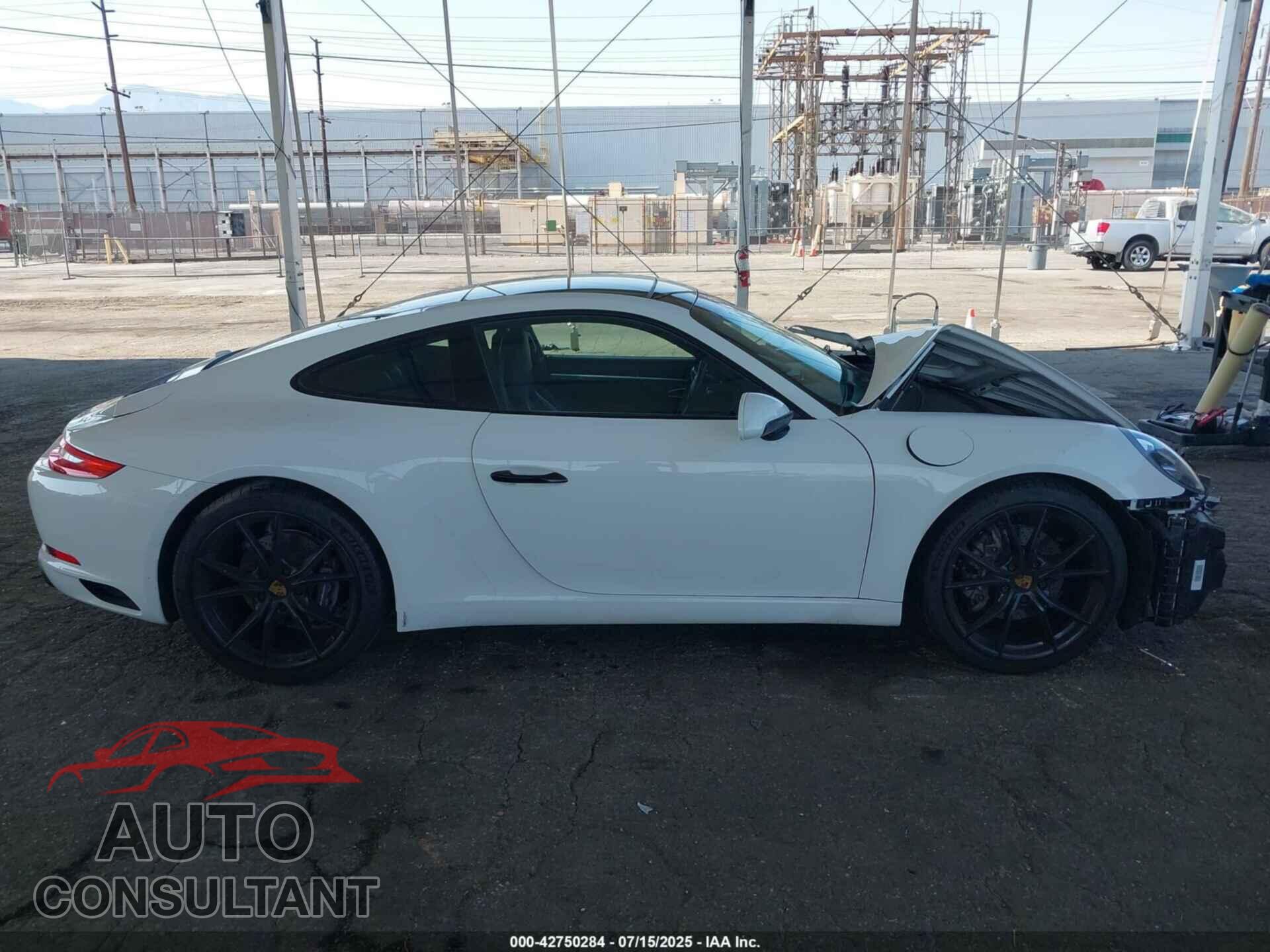 PORSCHE 911 2019 - WP0AA2A90KS103419
