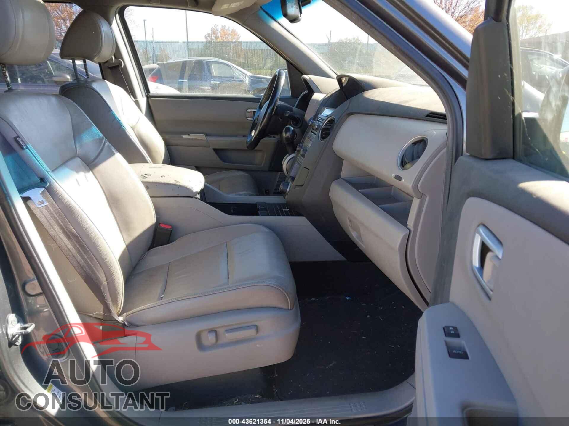 HONDA PILOT 2012 - 5FNYF4H66CB056290