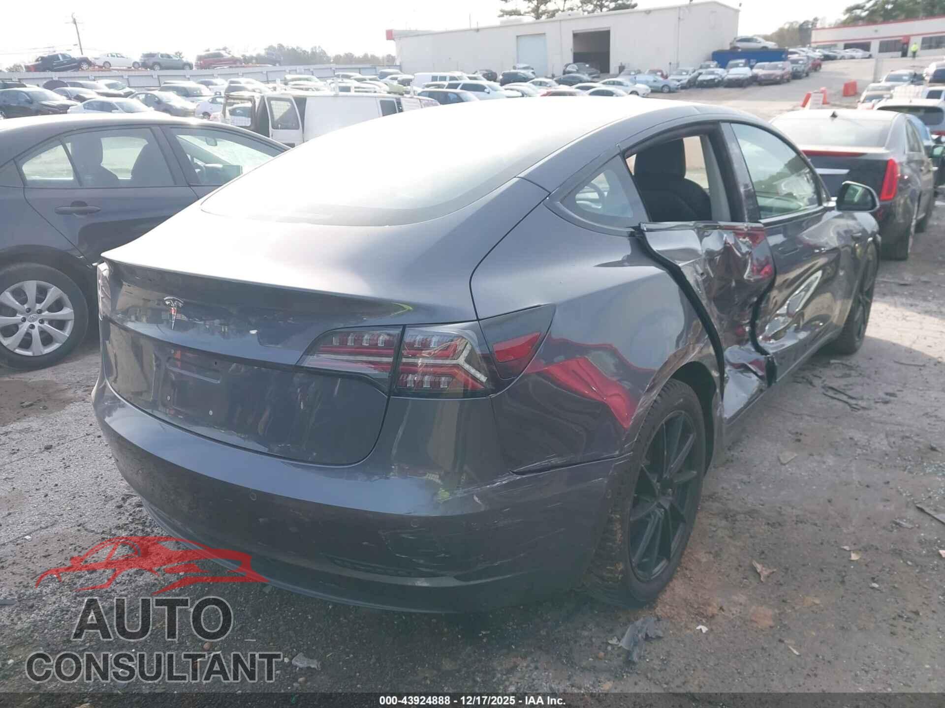TESLA MODEL 3 2018 - 5YJ3E1EA9JF036763