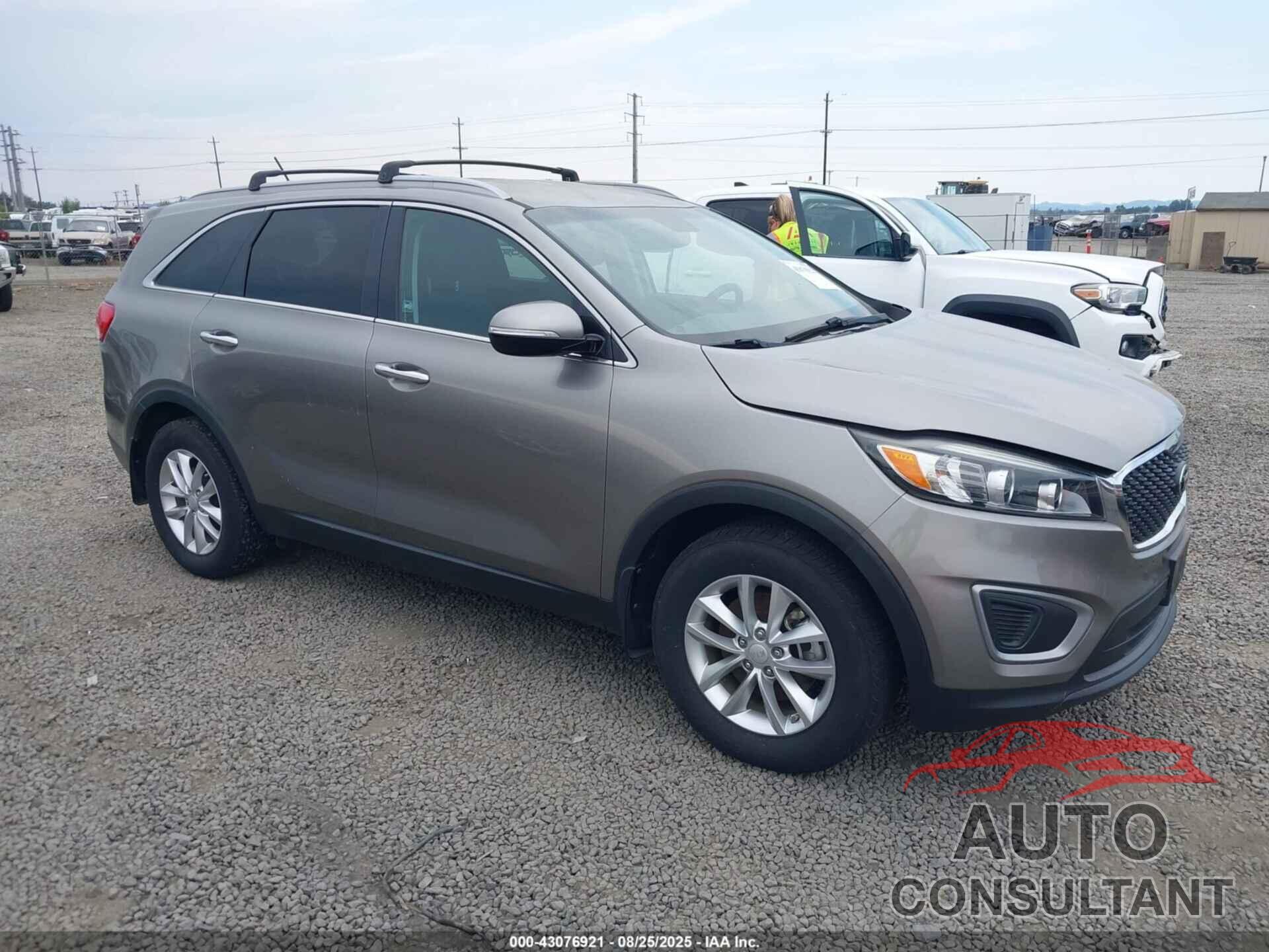 KIA SORENTO 2016 - 5XYPG4A30GG168509
