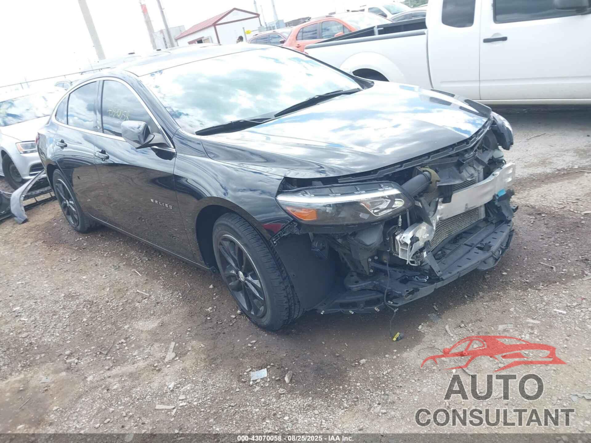 CHEVROLET MALIBU 2016 - 1G1ZE5ST4GF352785