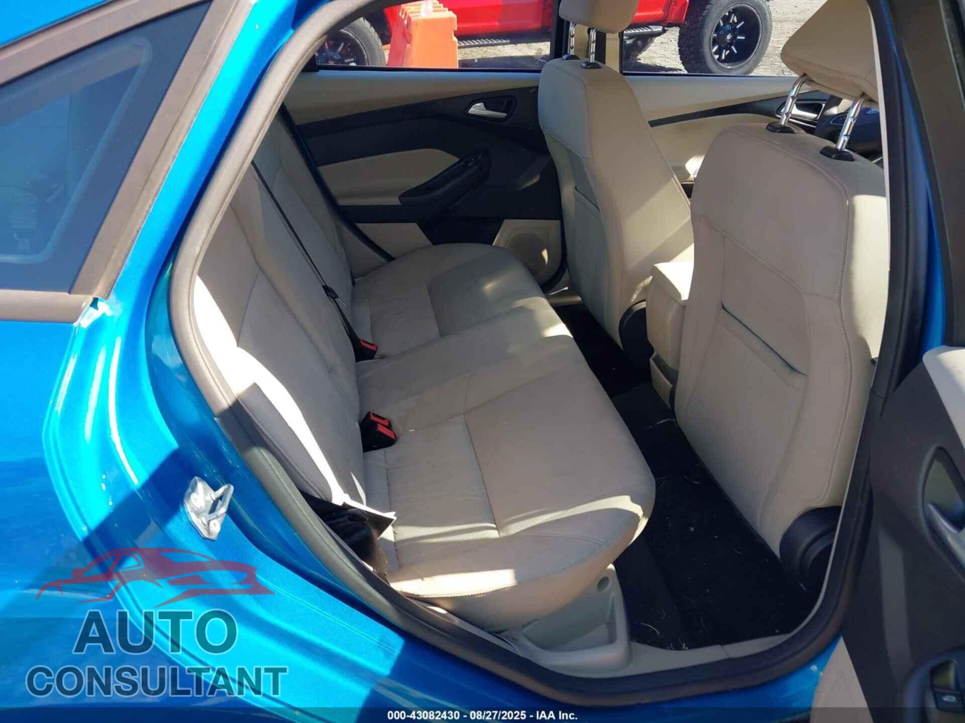 FORD FOCUS 2016 - 1FADP3F26GL210639