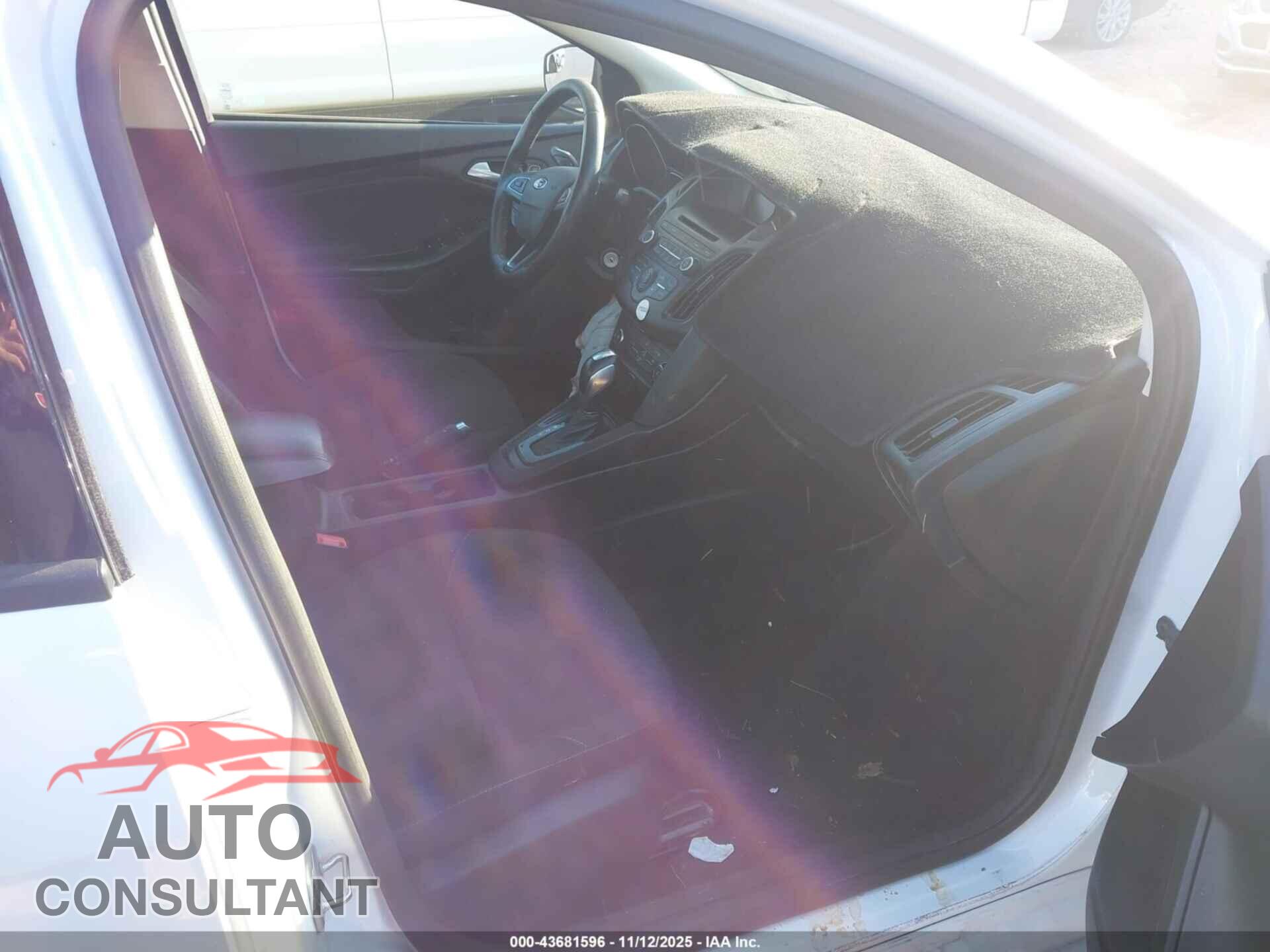FORD FOCUS 2015 - 1FADP3F2XFL298562
