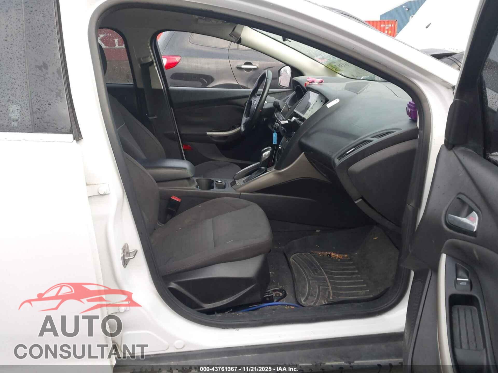 FORD FOCUS 2012 - 1FAHP3H25CL479210