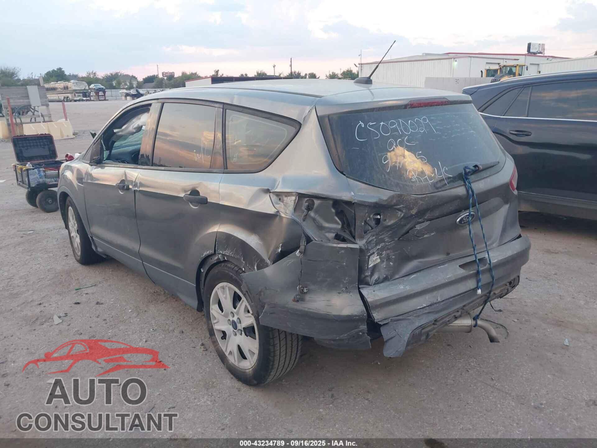 FORD ESCAPE 2014 - 1FMCU0F77EUD16626
