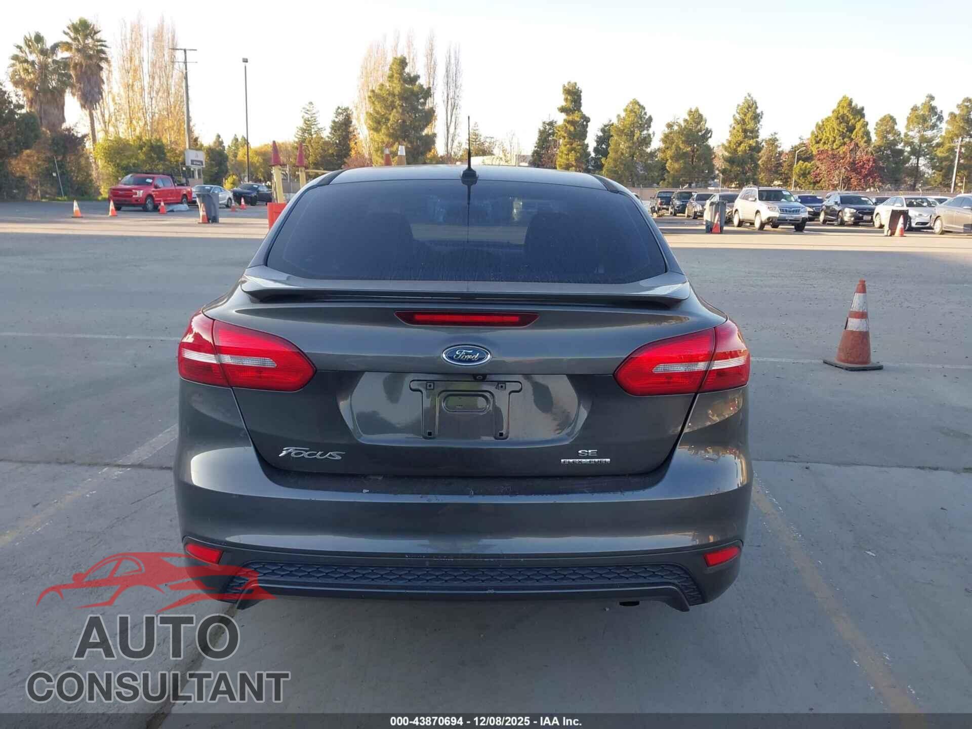 FORD FOCUS 2016 - 1FADP3F24GL210817