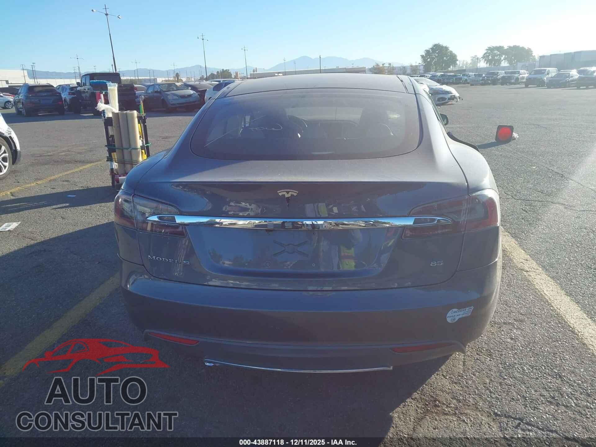 TESLA MODEL S 2013 - 5YJSA1CN0DFP14088