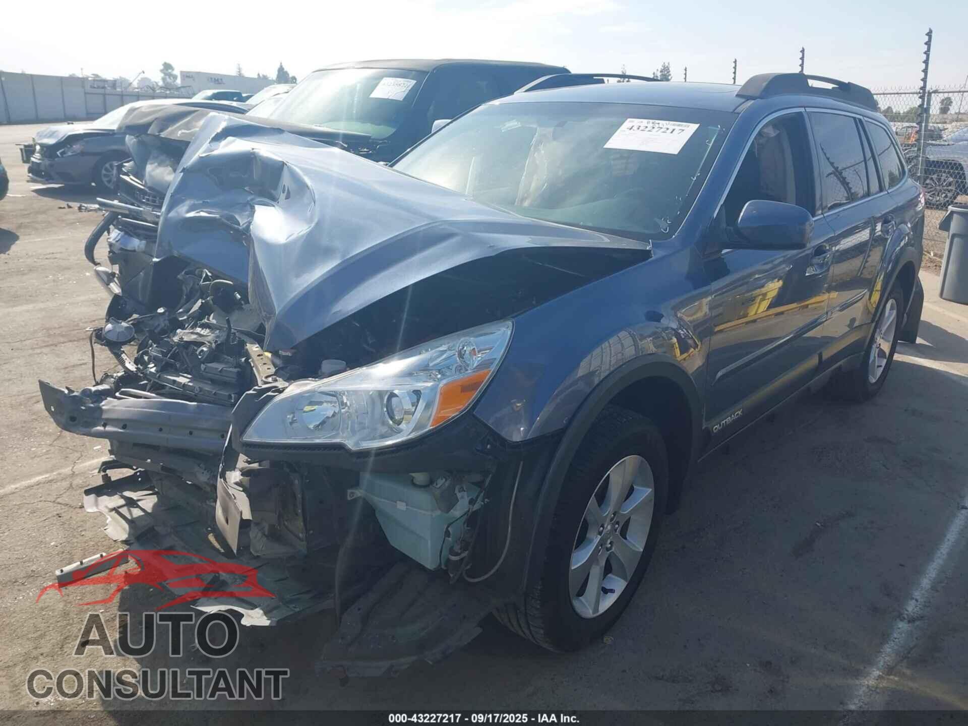 SUBARU OUTBACK 2013 - 4S4BRBPC9D3272671