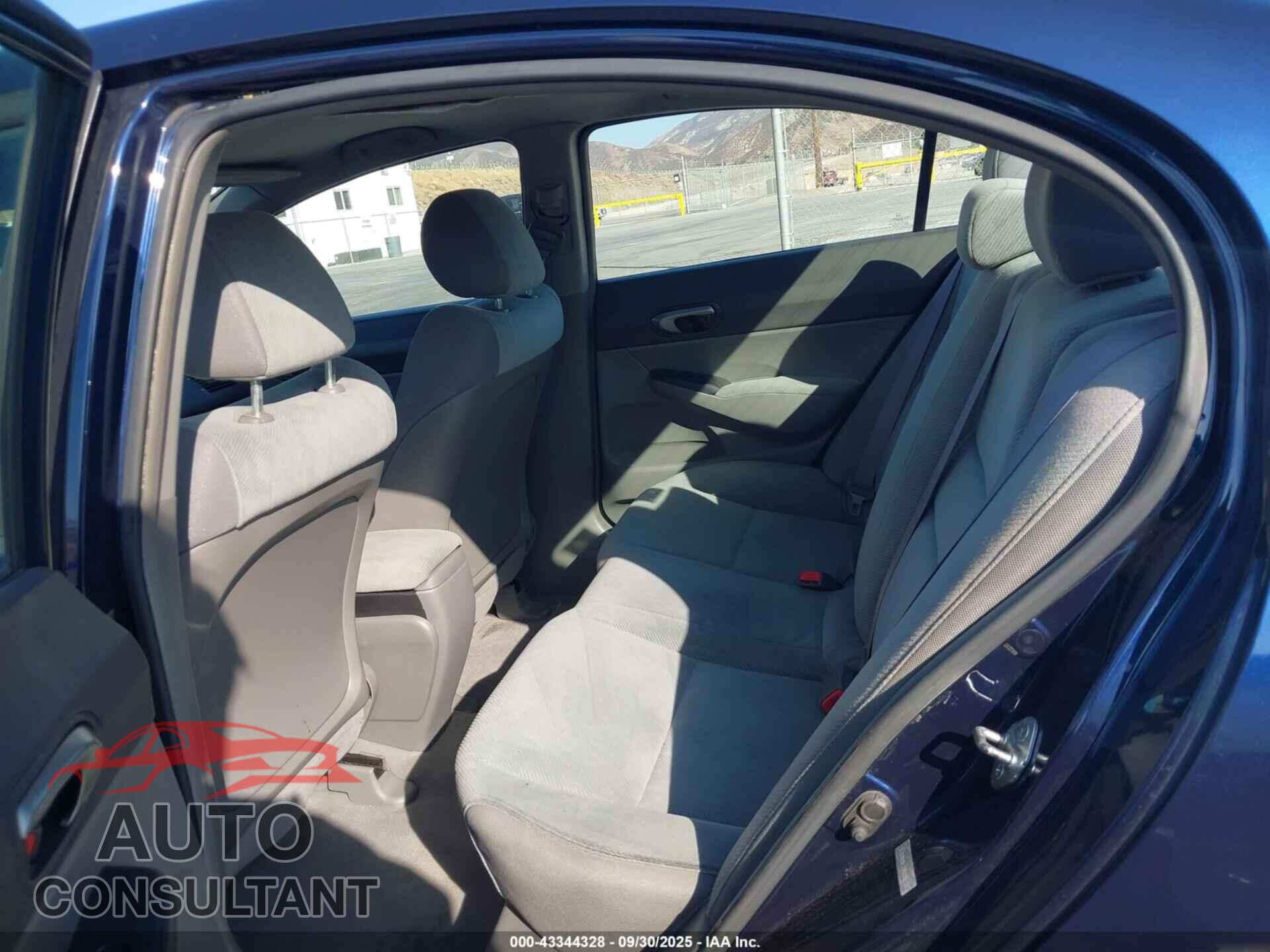 HONDA CIVIC 2010 - 19XFA1F5XAE028137