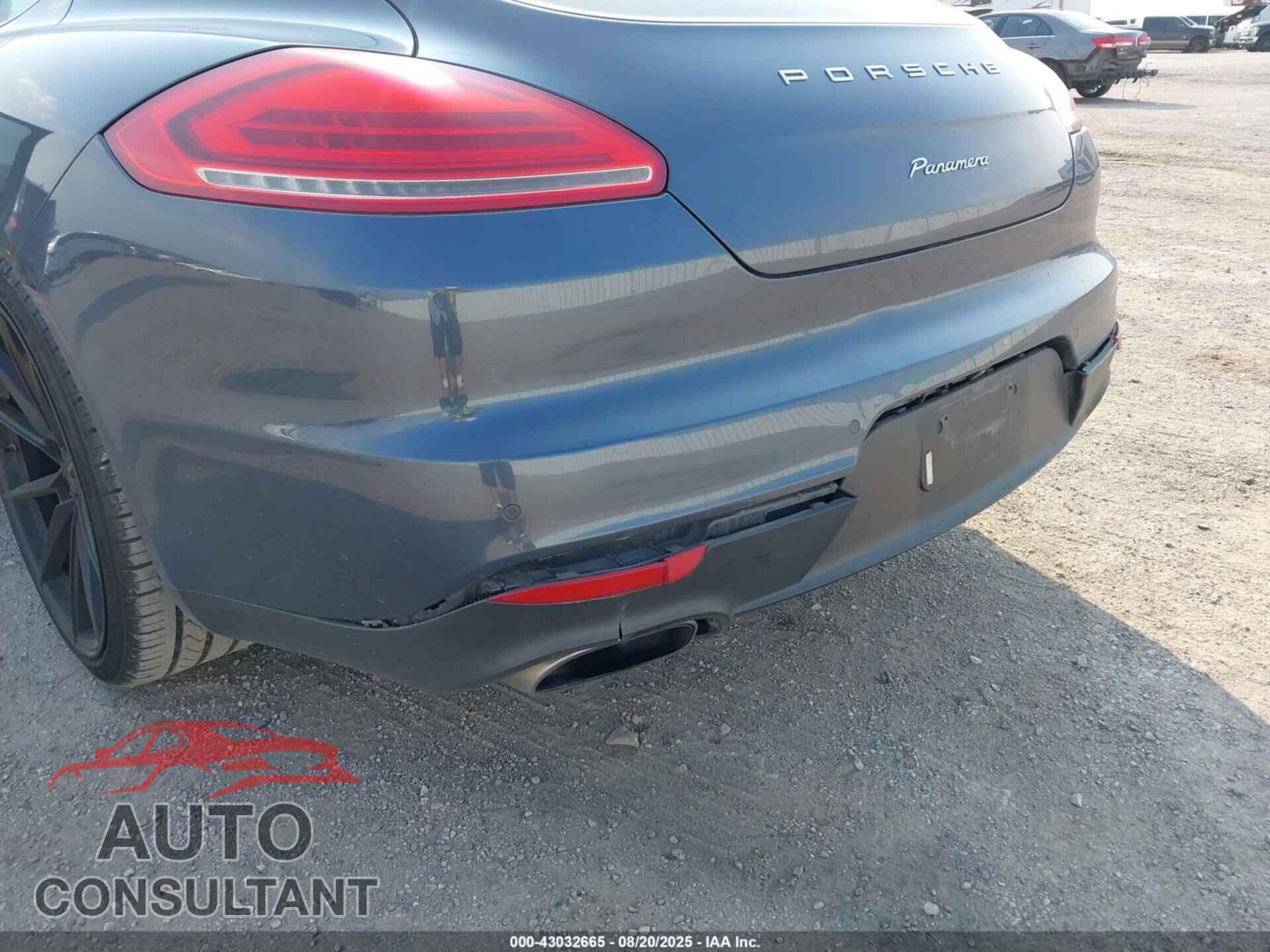 PORSCHE PANAMERA 2015 - WP0AA2A79FL001499