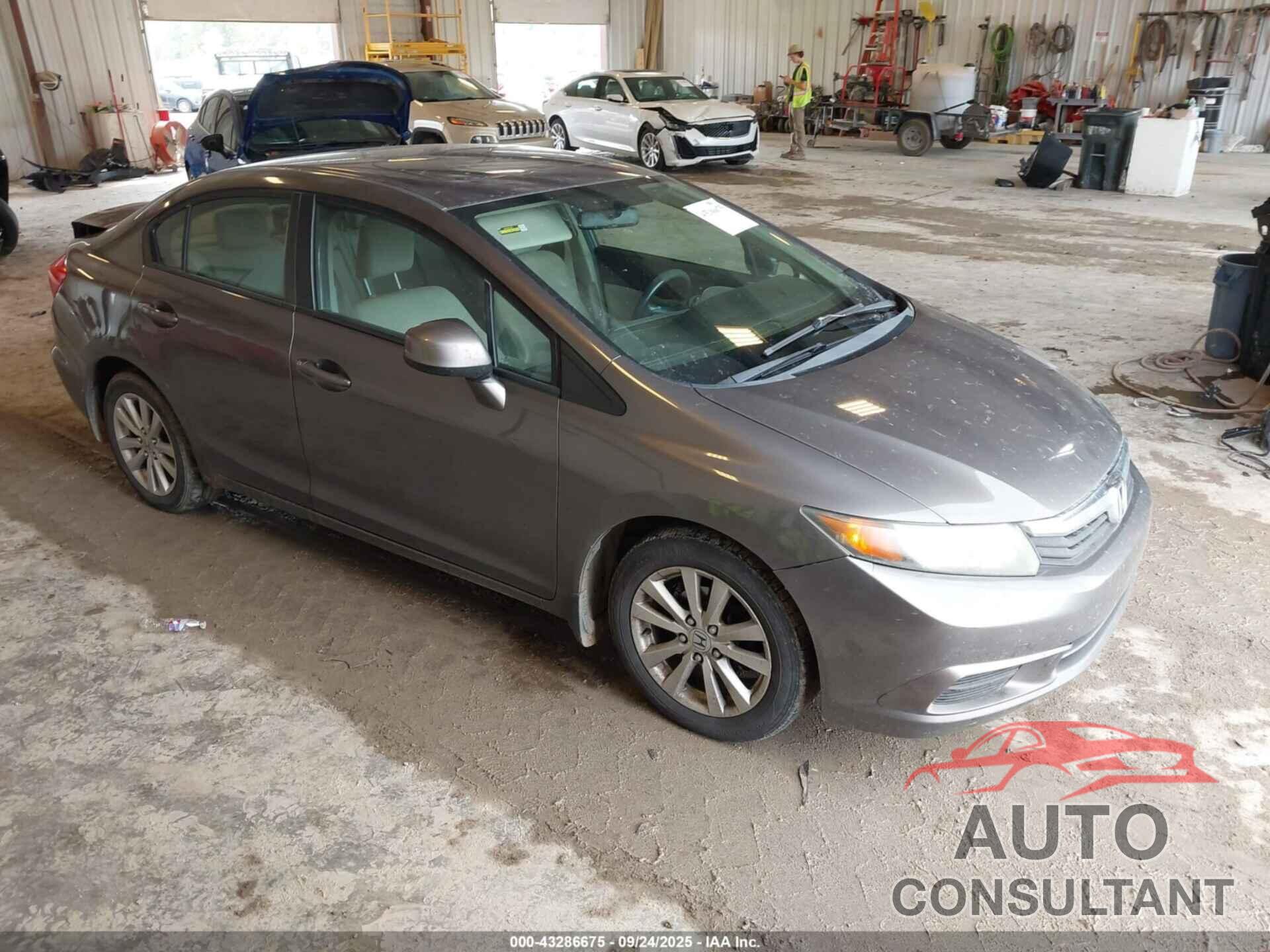 HONDA CIVIC 2012 - 19XFB2F86CE107093