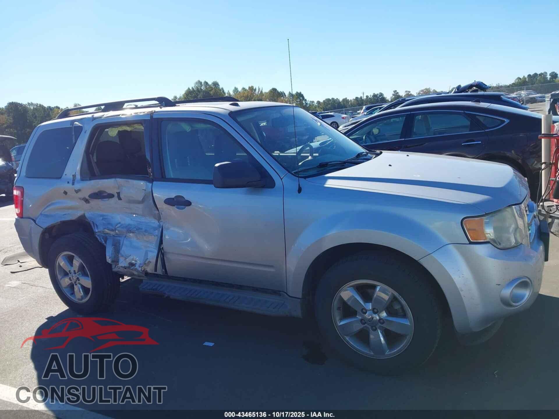 FORD ESCAPE 2010 - 1FMCU0DG1AKA63442