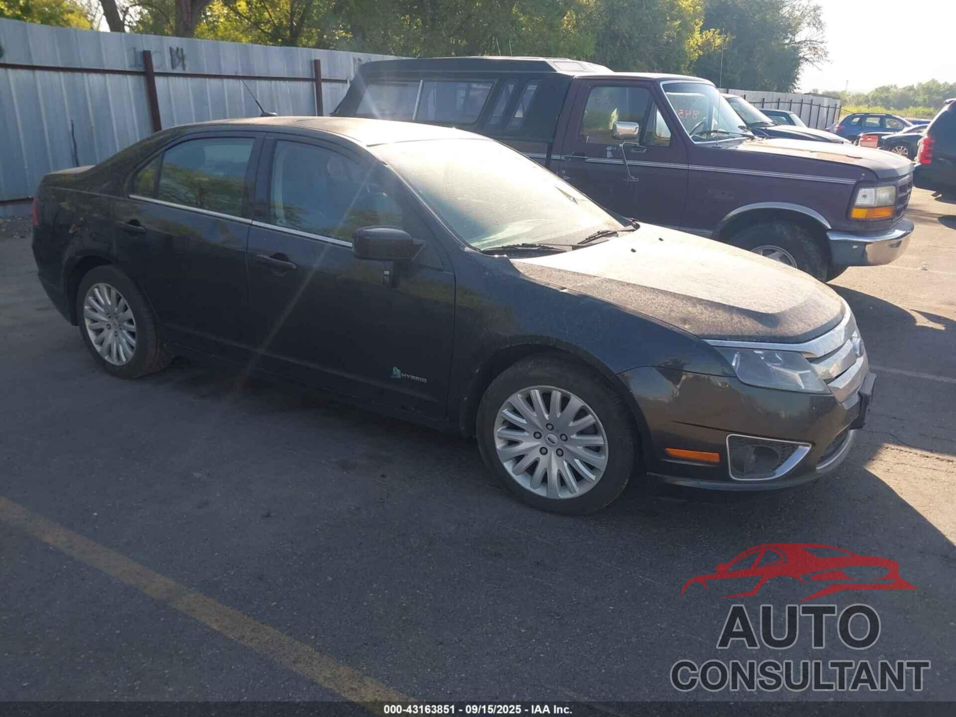 FORD FUSION HYBRID 2011 - 3FADP0L3XBR303296