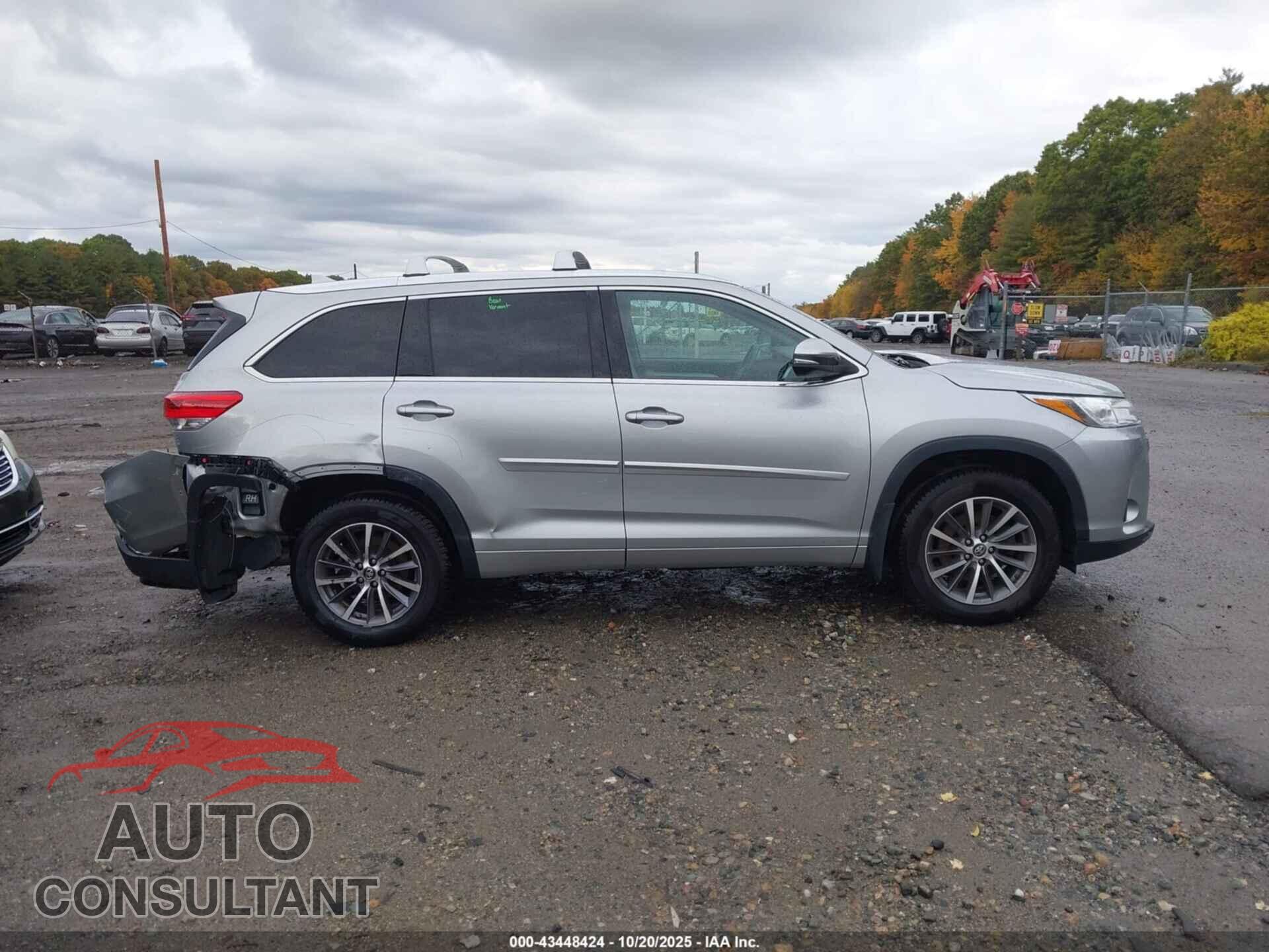 TOYOTA HIGHLANDER 2018 - 5TDJZRFH7JS875425