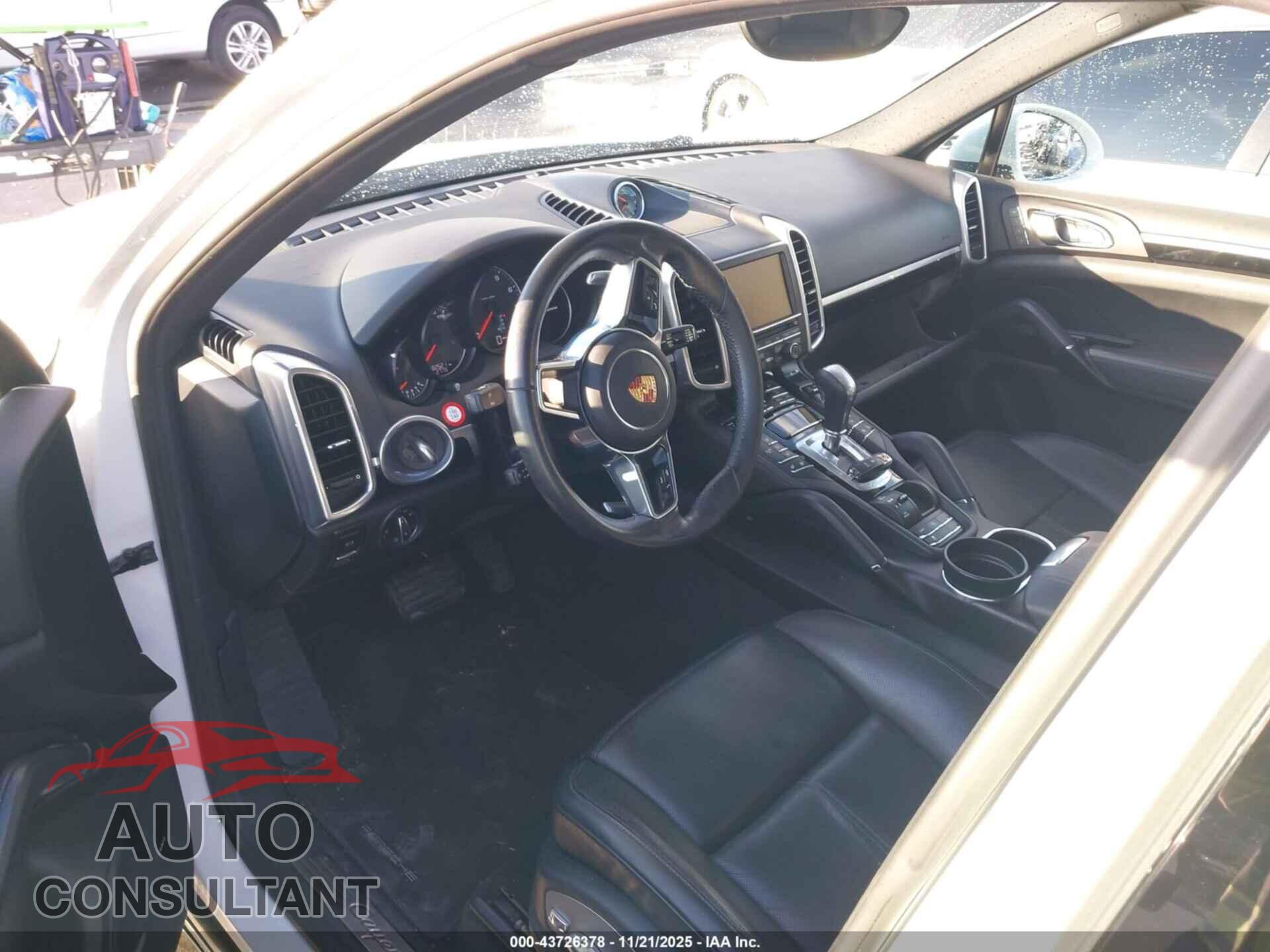 PORSCHE CAYENNE 2016 - WP1AA2A25GLA03058