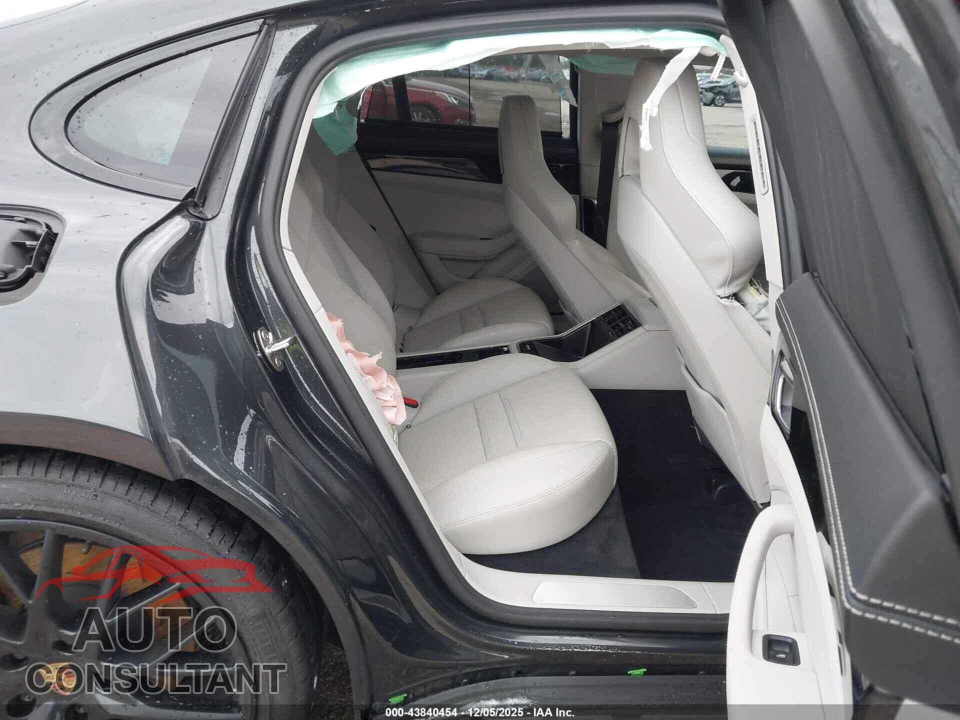 PORSCHE PANAMERA 2019 - WP0AB2A74KL128183
