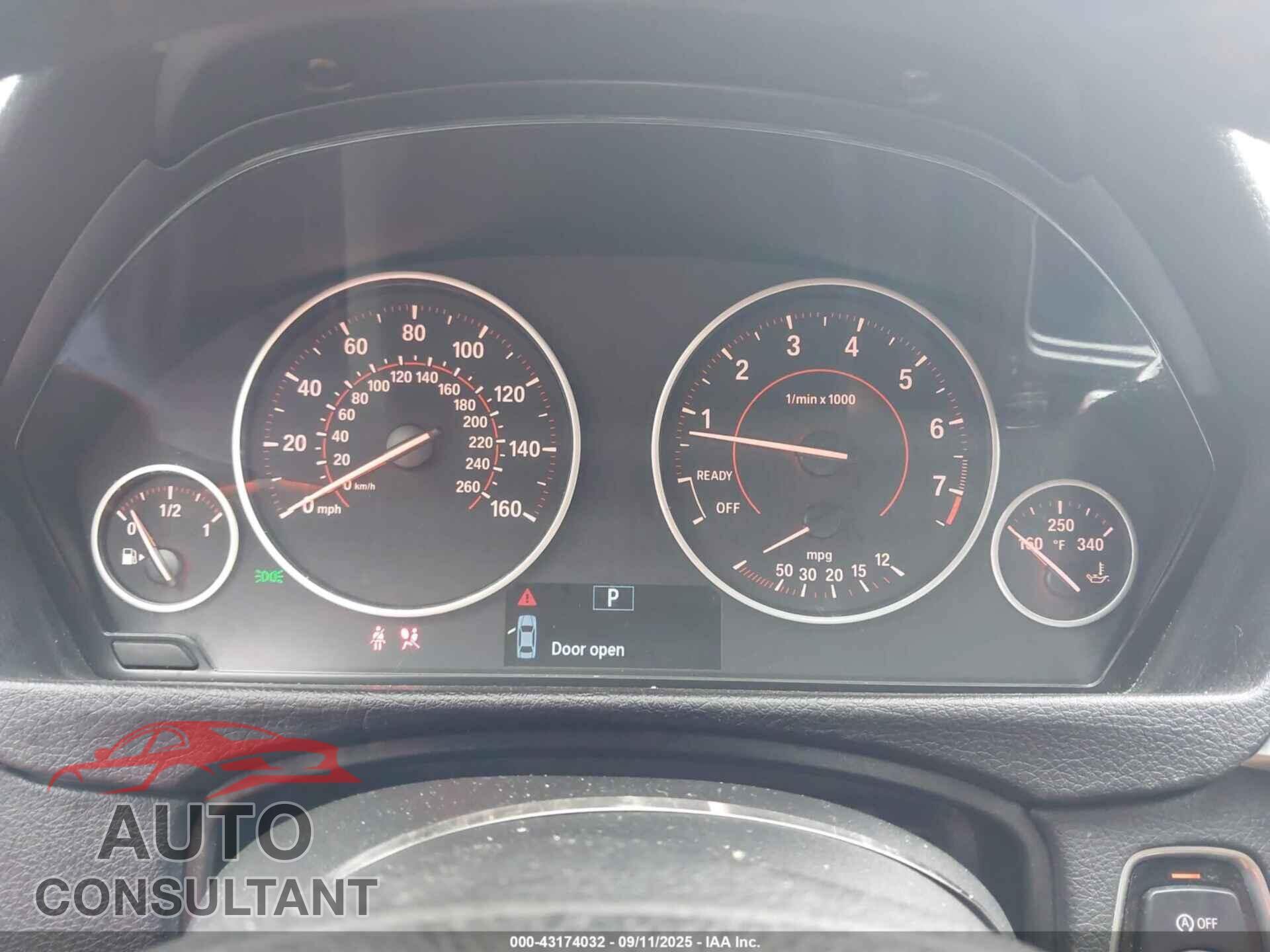 BMW 328I 2016 - WBA8E3G59GNU03573