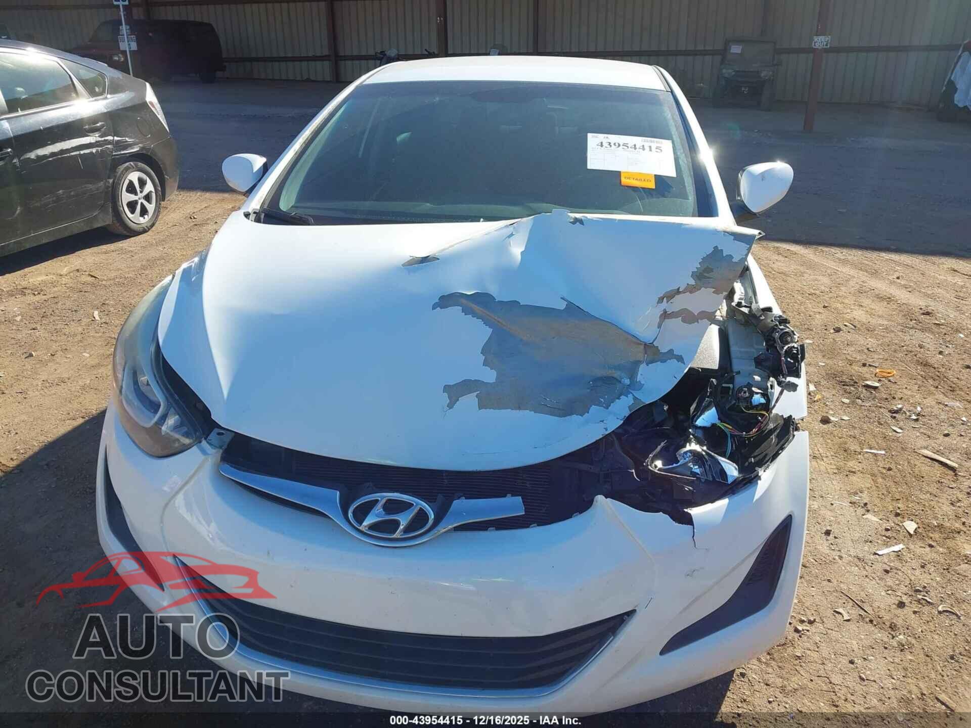HYUNDAI ELANTRA 2015 - 5NPDH4AE7FH551680