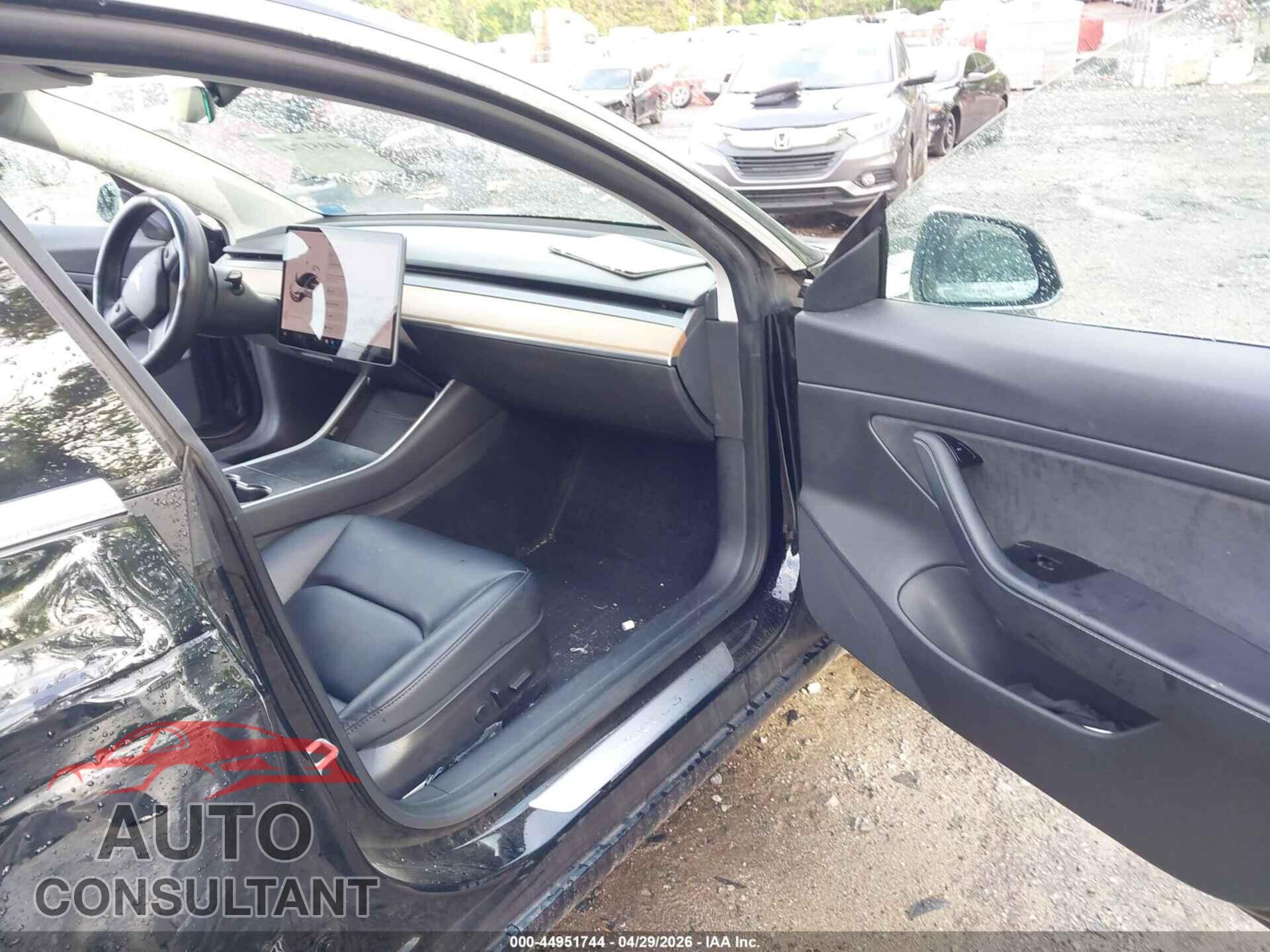 TESLA MODEL 3 2020 - 5YJ3E1EAXLF611164