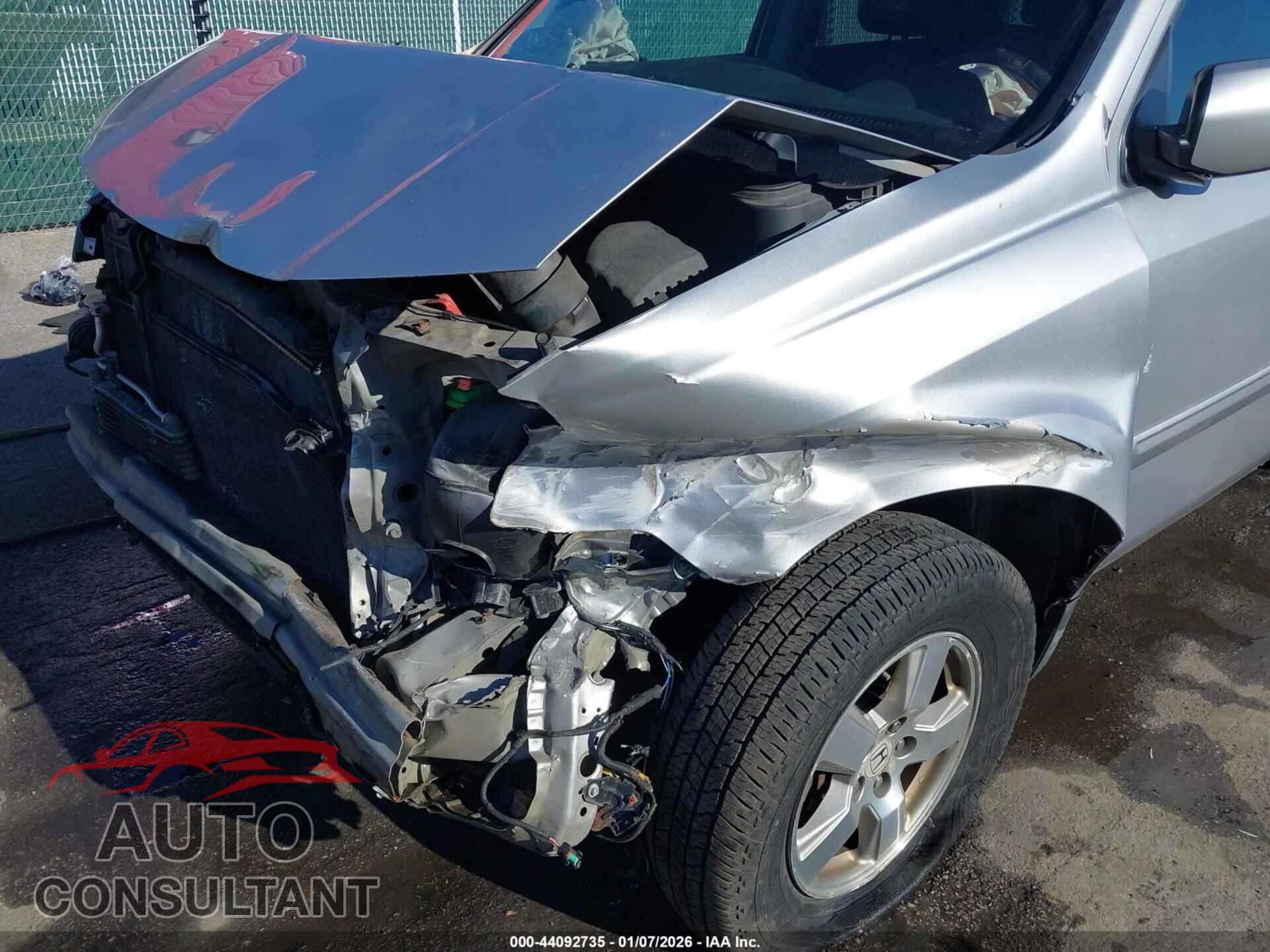 HONDA PILOT 2011 - 5FNYF4H59BB033785