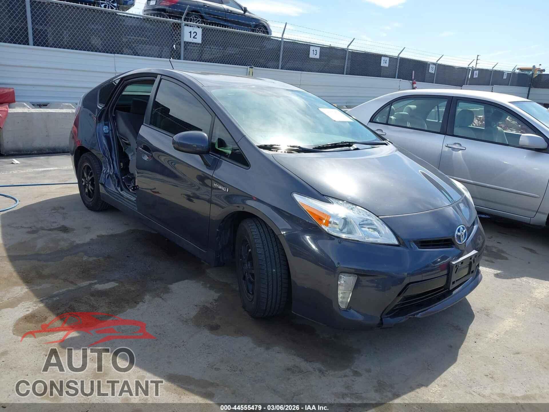TOYOTA PRIUS 2015 - JTDKN3DU6F0465271