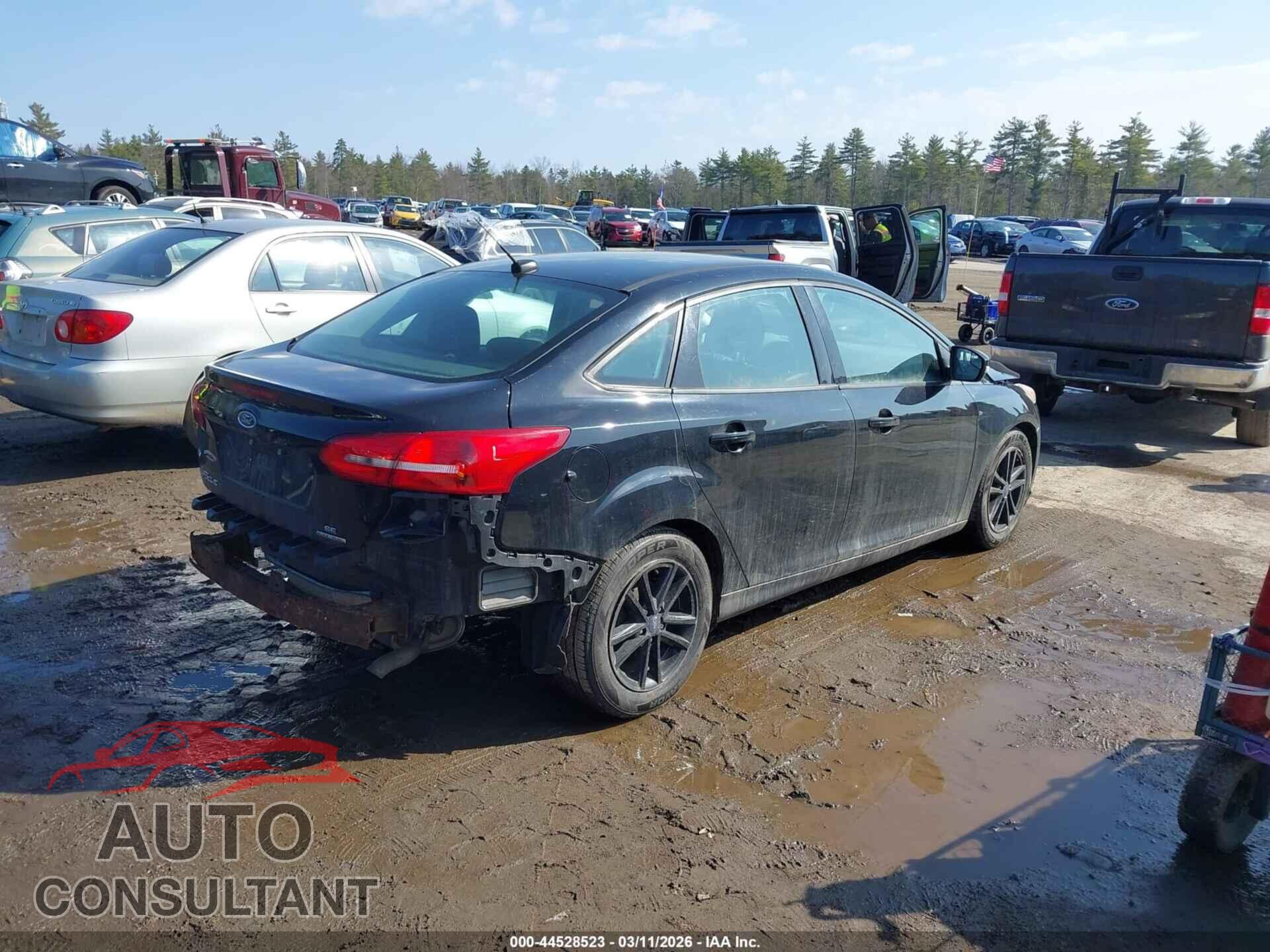 FORD FOCUS 2016 - 1FADP3F26GL285695