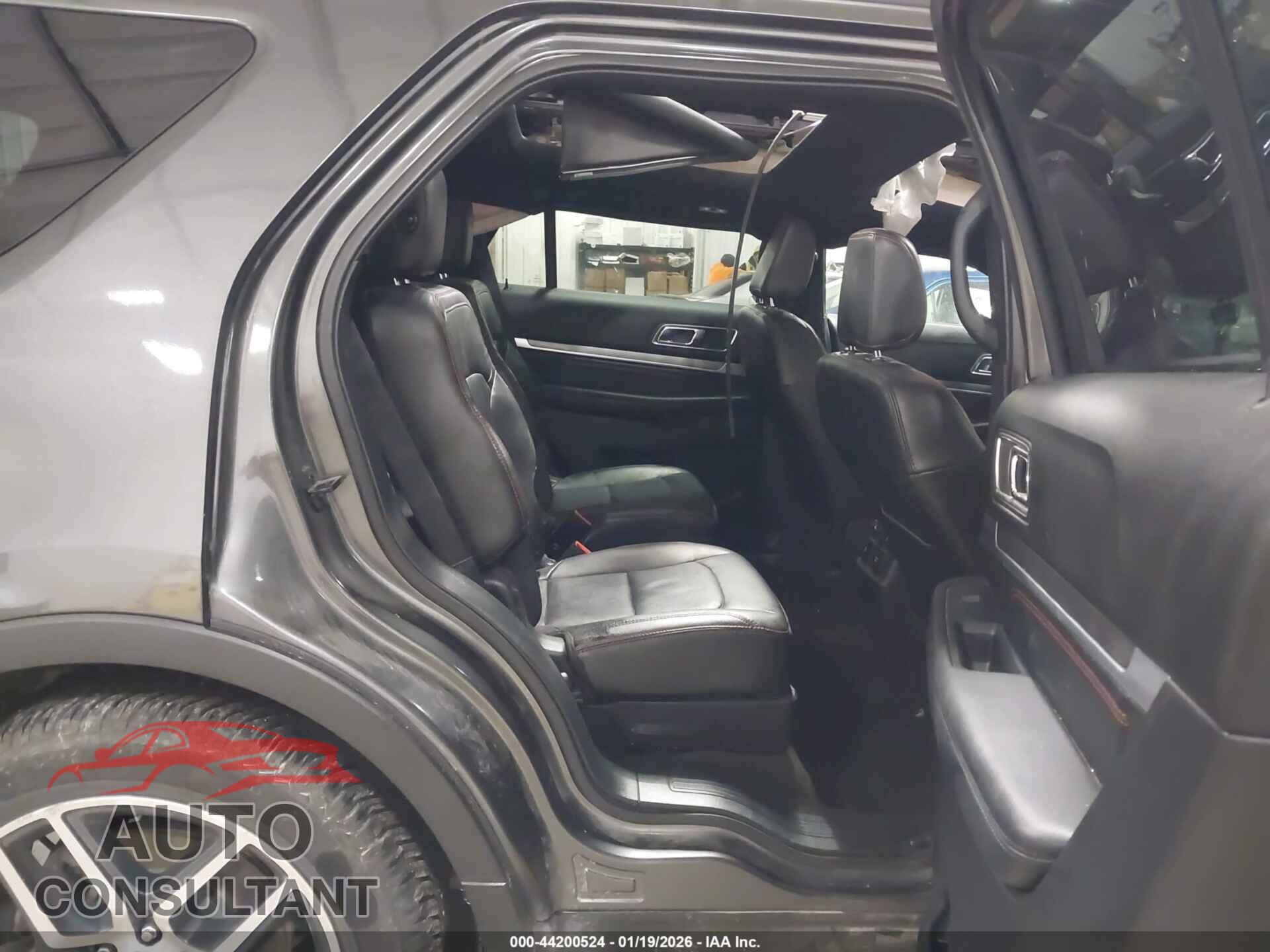 FORD EXPLORER 2018 - 1FM5K8GT7JGB55695