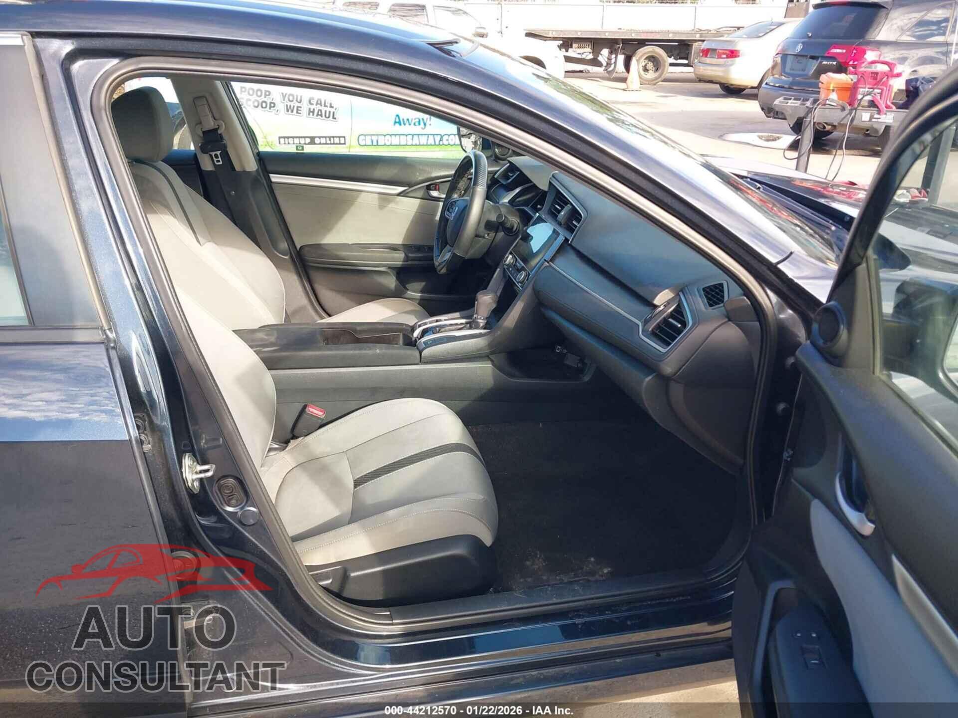 HONDA CIVIC 2017 - 2HGFC2F72HH537995