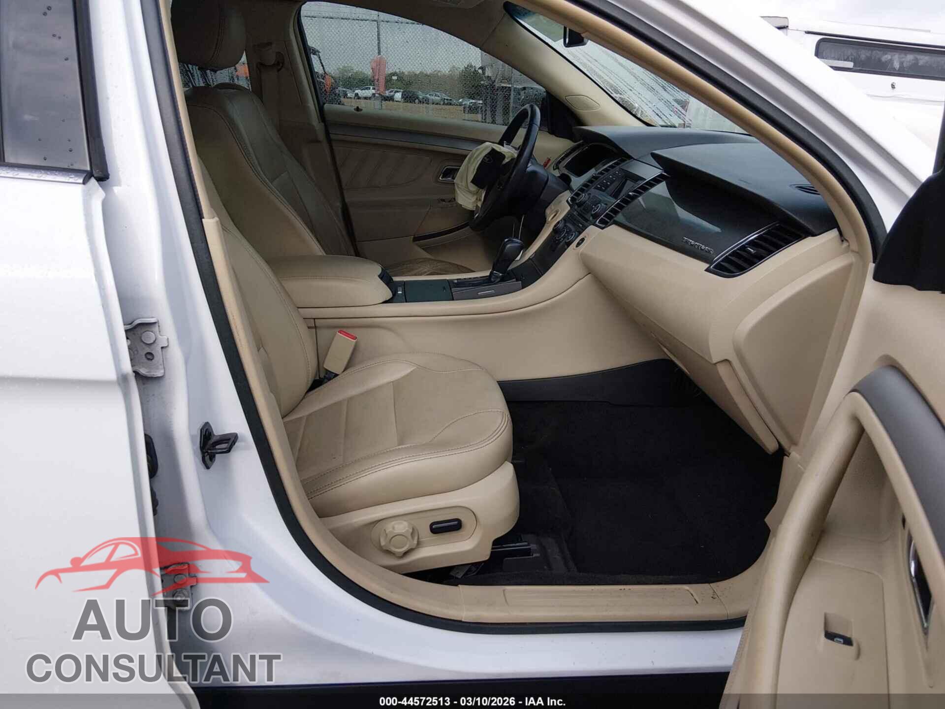 FORD TAURUS 2016 - 1FAHP2E83GG112811