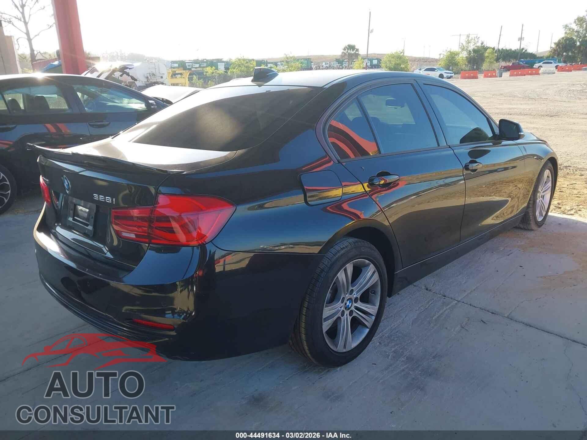 BMW 328I 2016 - WBA8E3G57GNU05919