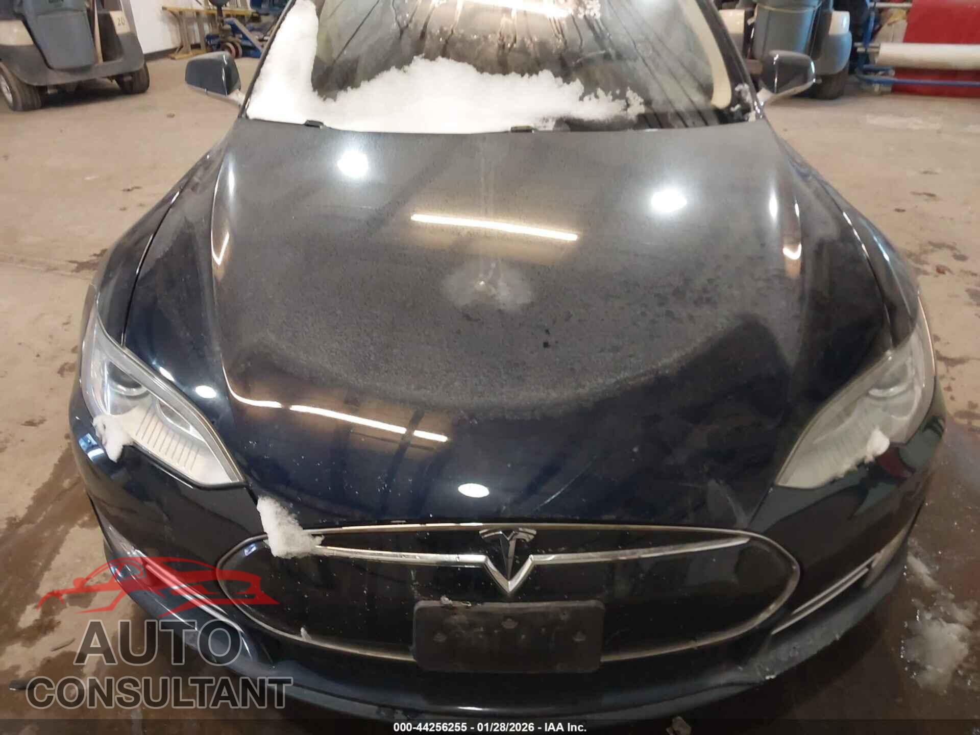 TESLA MODEL S 2013 - 5YJSA1CN2DFP04064