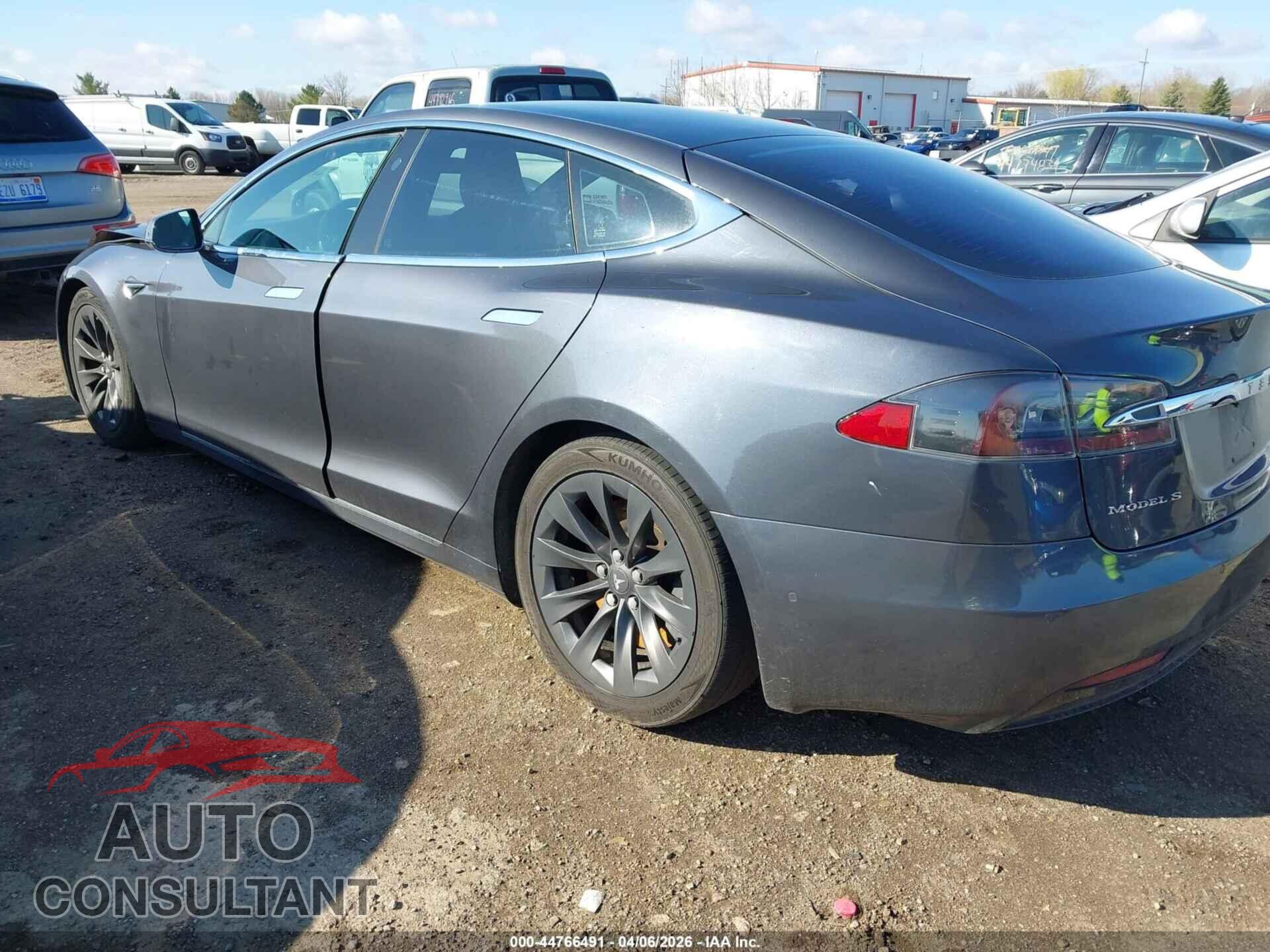 TESLA MODEL S 2017 - 5YJSA1E27HF225339
