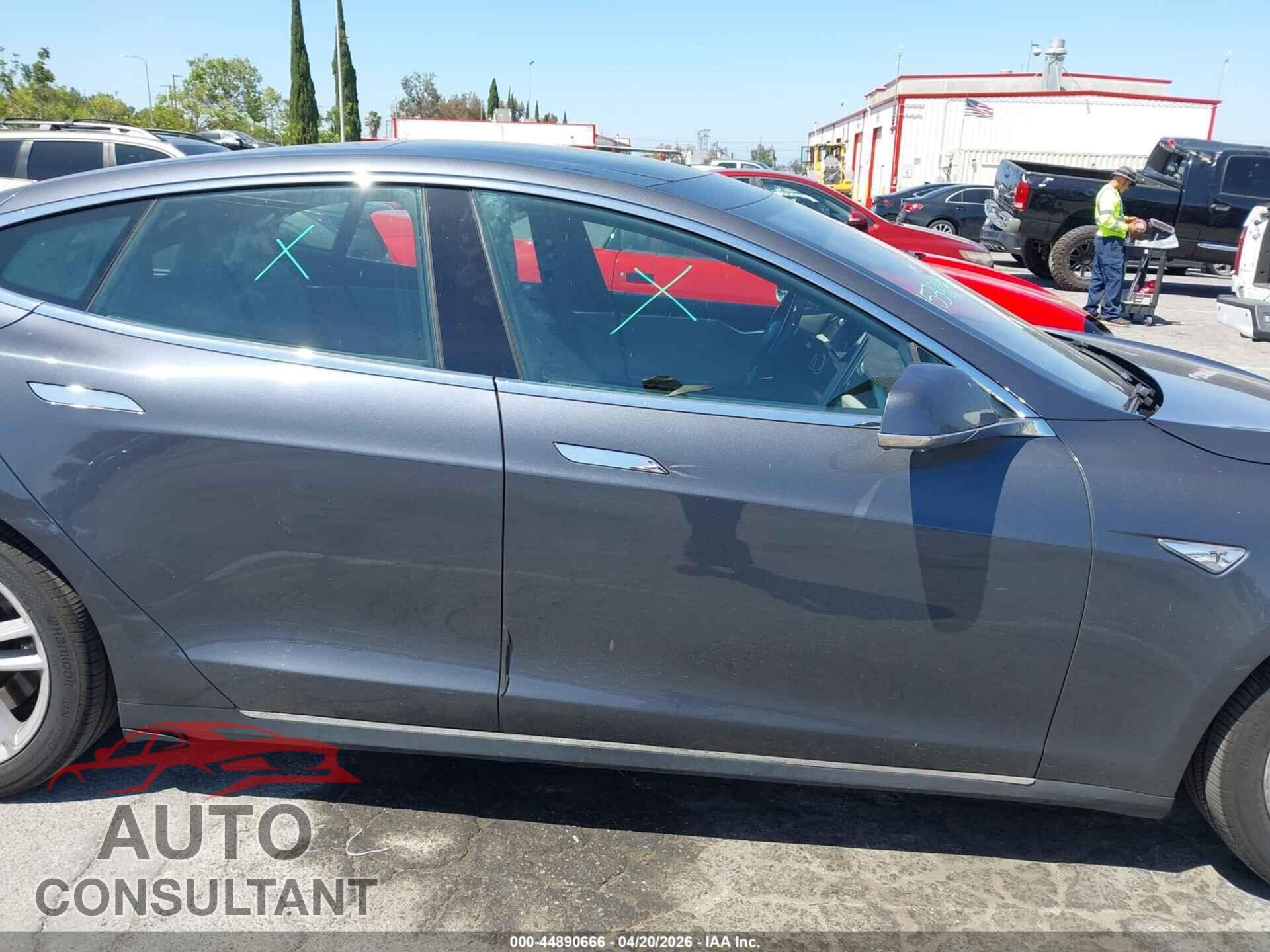 TESLA MODEL S 2016 - 5YJSA1E26GF126767