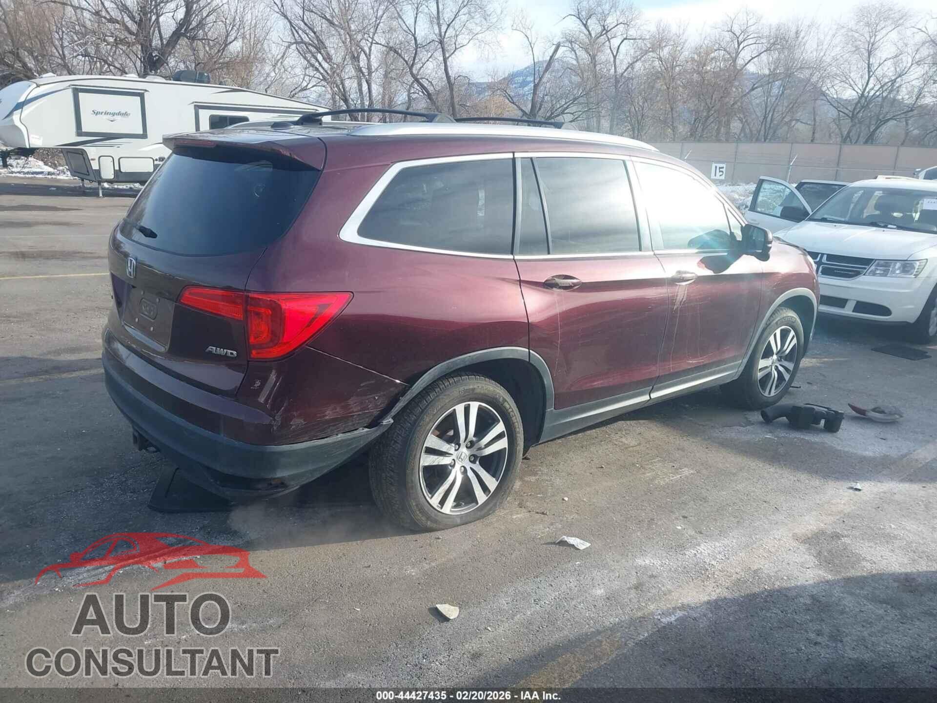 HONDA PILOT 2017 - 5FNYF6H35HB006733